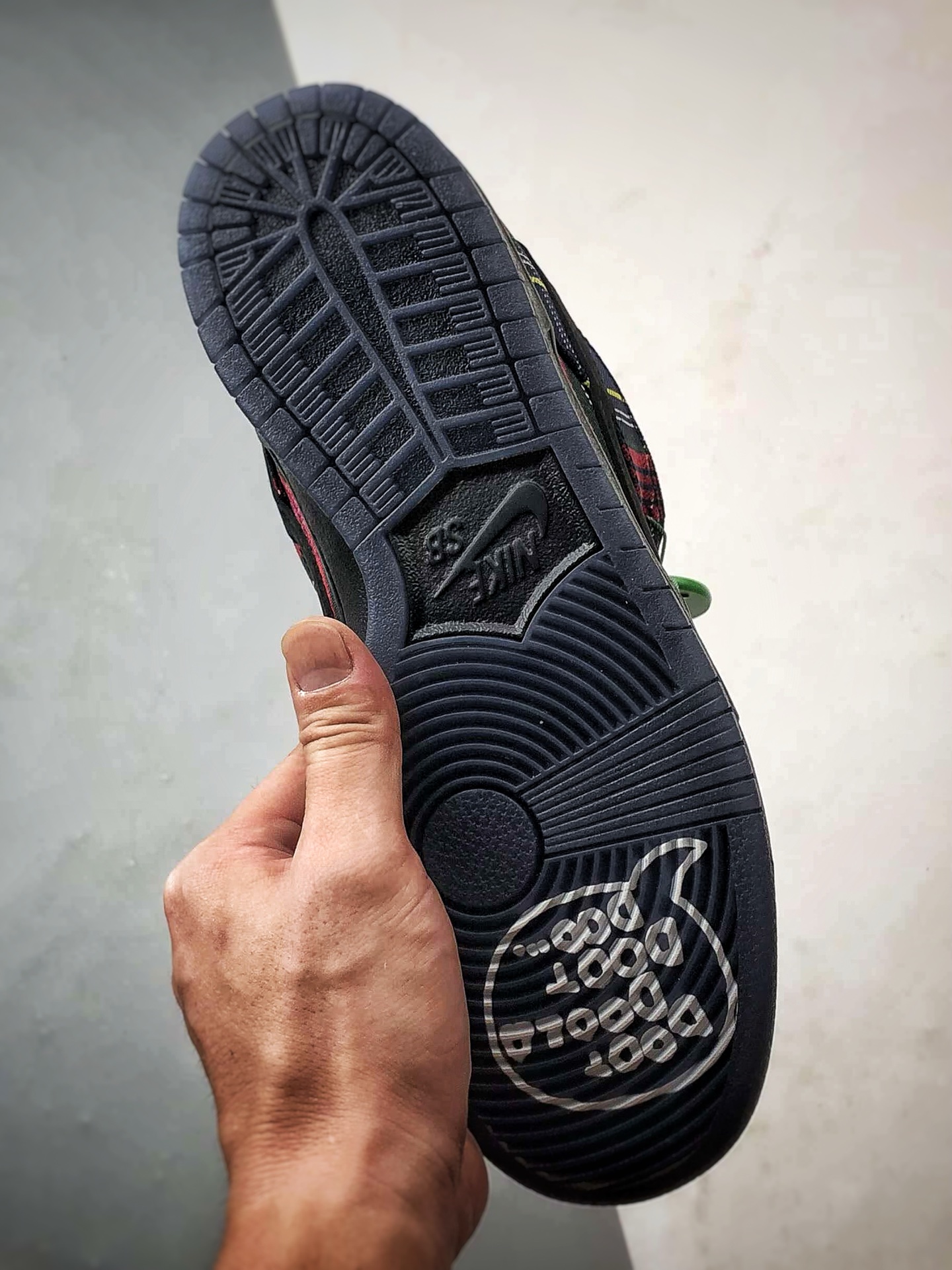 Nardwuar x NK Dunk SB Low Pro 联名苏格兰纹红蓝 II1493-600