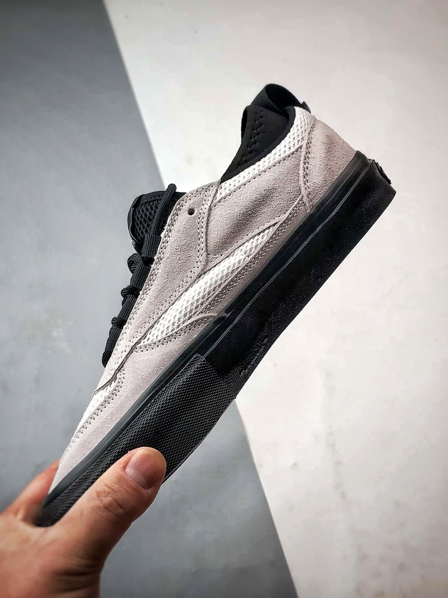 Atiba Jefferson x Vans Skate Safe 灰白黑 舒适百搭轻便滑板鞋 VN000EEHBWI