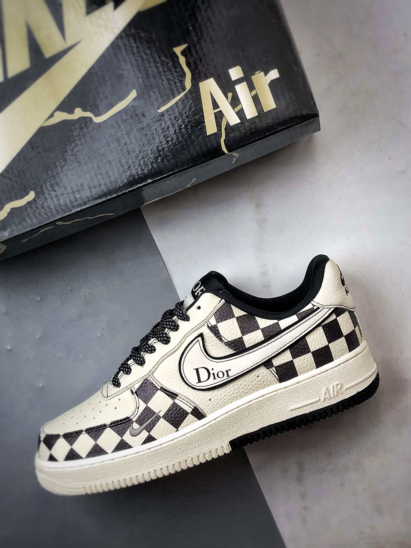 Dior x Air Force 1 Low 格子米白黑 KJ1688-022