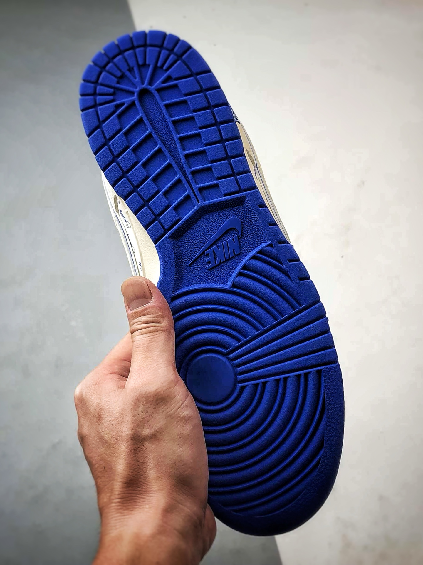 NK Dunk Low Retro ”DIY高端定制” 斯图西印字米白蓝 低帮休闲运动板鞋 JP1628-022