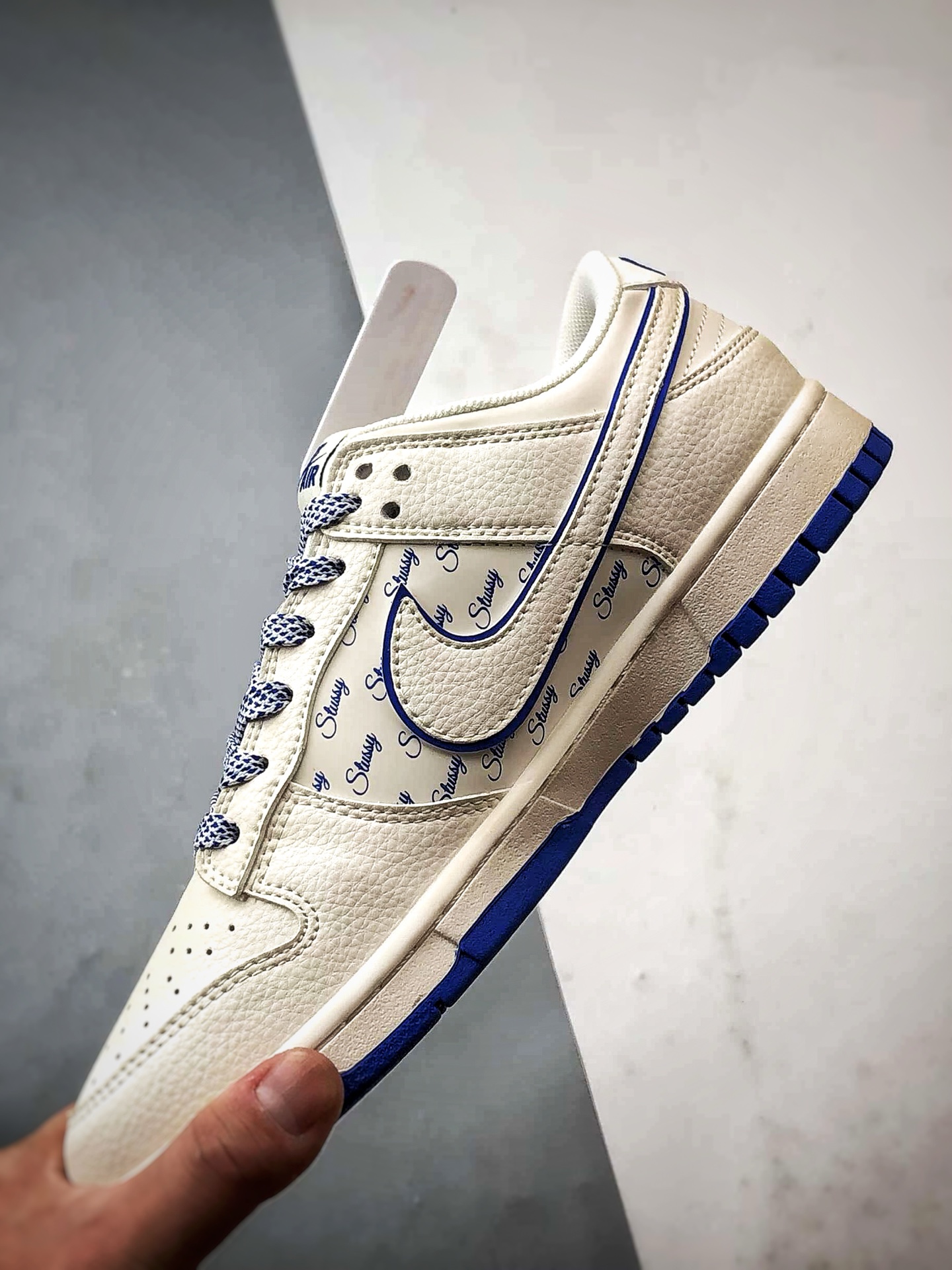 NK Dunk Low Retro ”DIY高端定制” 斯图西印字米白蓝 低帮休闲运动板鞋 JP1628-022