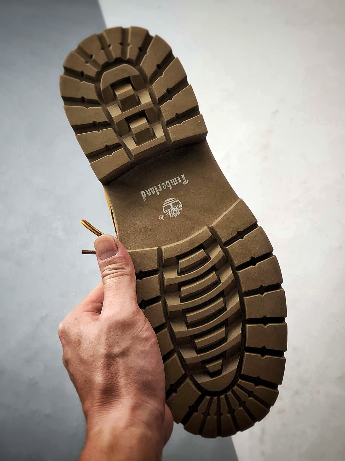 Timberland 天伯伦/添柏岚 经典户外休闲大黄靴系列 TB10038-High Quatity Cheap Brand wholesale wholesaler seller Clothes Bags handbags Sneakers Top Fashion Clothing Shoes from China Factory Chinese suppliers best Quality Beautiful Price Timberland 天伯伦/添柏岚 经典户外休闲大黄靴系列 TB10038