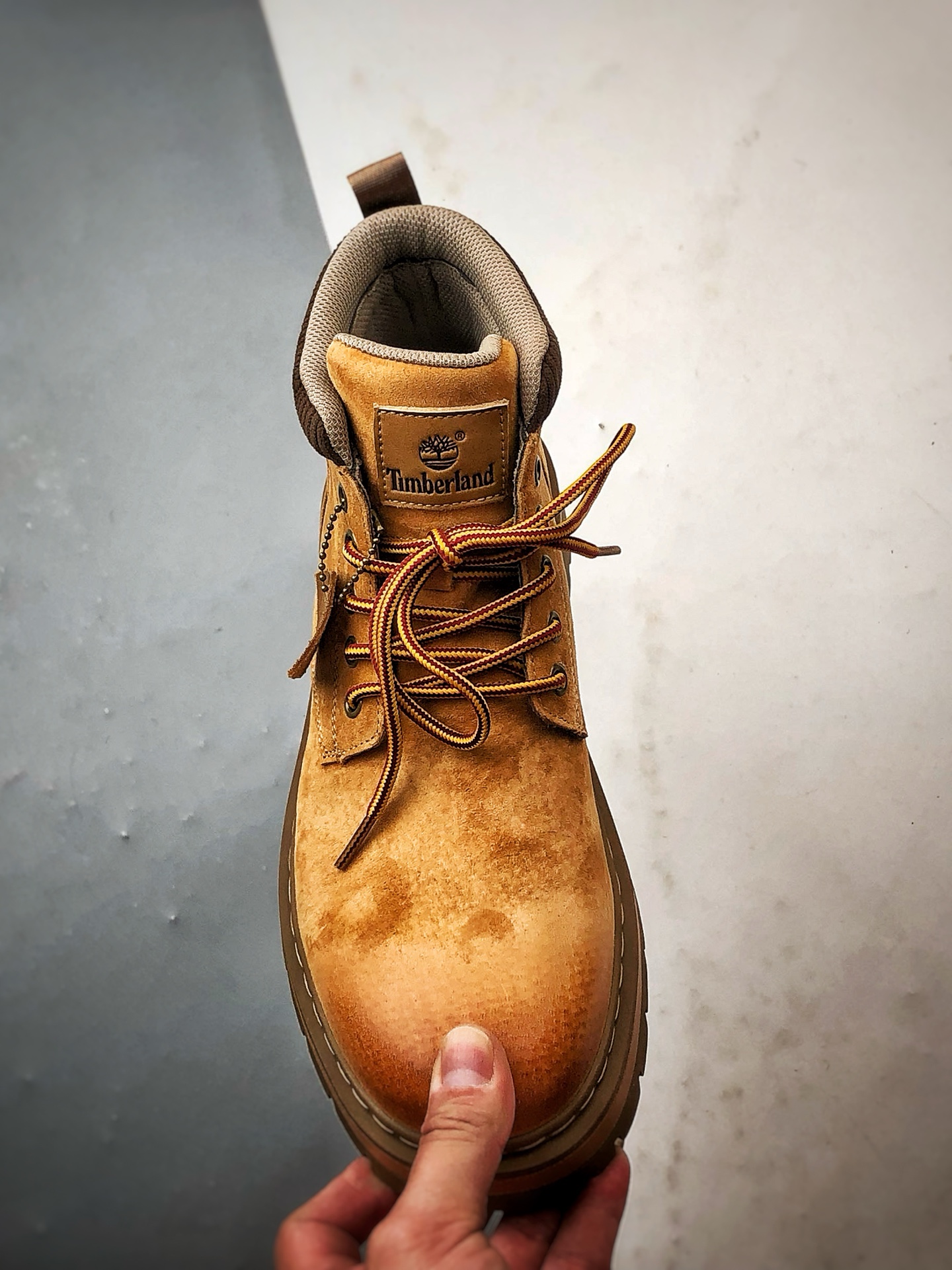 Timberland 天伯伦/添柏岚 经典户外休闲大黄靴系列 TB10038-High Quatity Cheap Brand wholesale wholesaler seller Clothes Bags handbags Sneakers Top Fashion Clothing Shoes from China Factory Chinese suppliers best Quality Beautiful Price Timberland 天伯伦/添柏岚 经典户外休闲大黄靴系列 TB10038