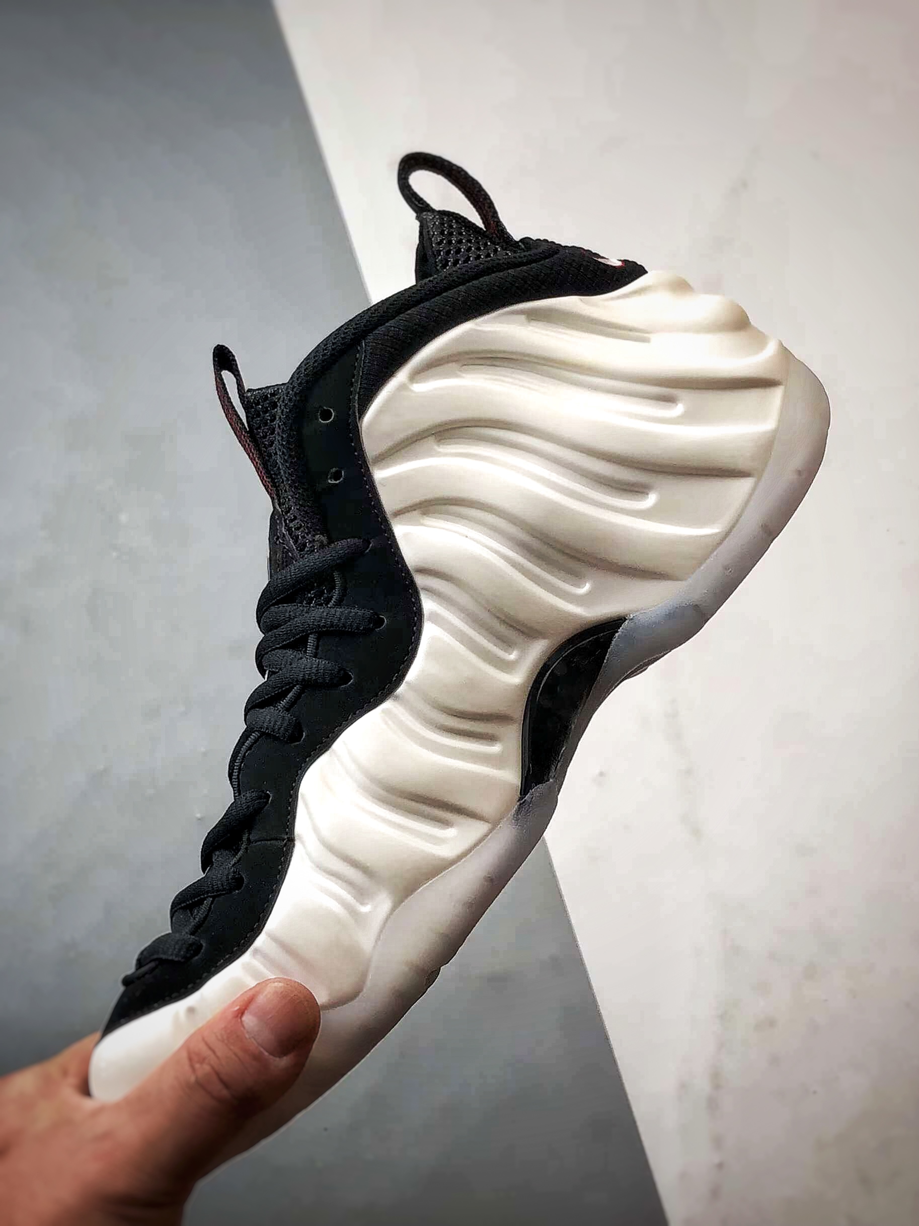 NK Foamposlie Pro Pearl 白黑珍珠喷 HF0794-200