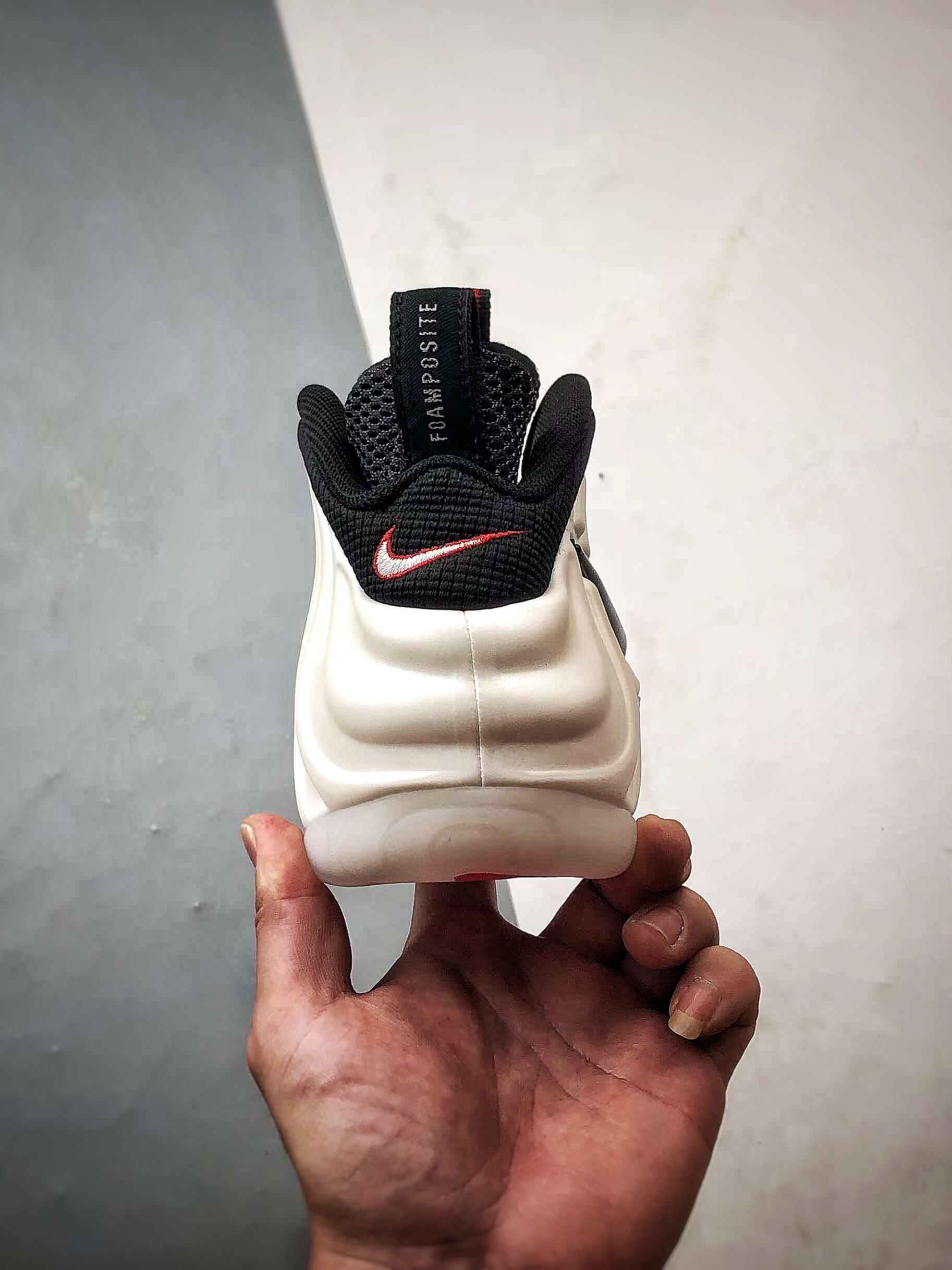 NK Foamposlie Pro Pearl 白黑珍珠喷 HF0794-200