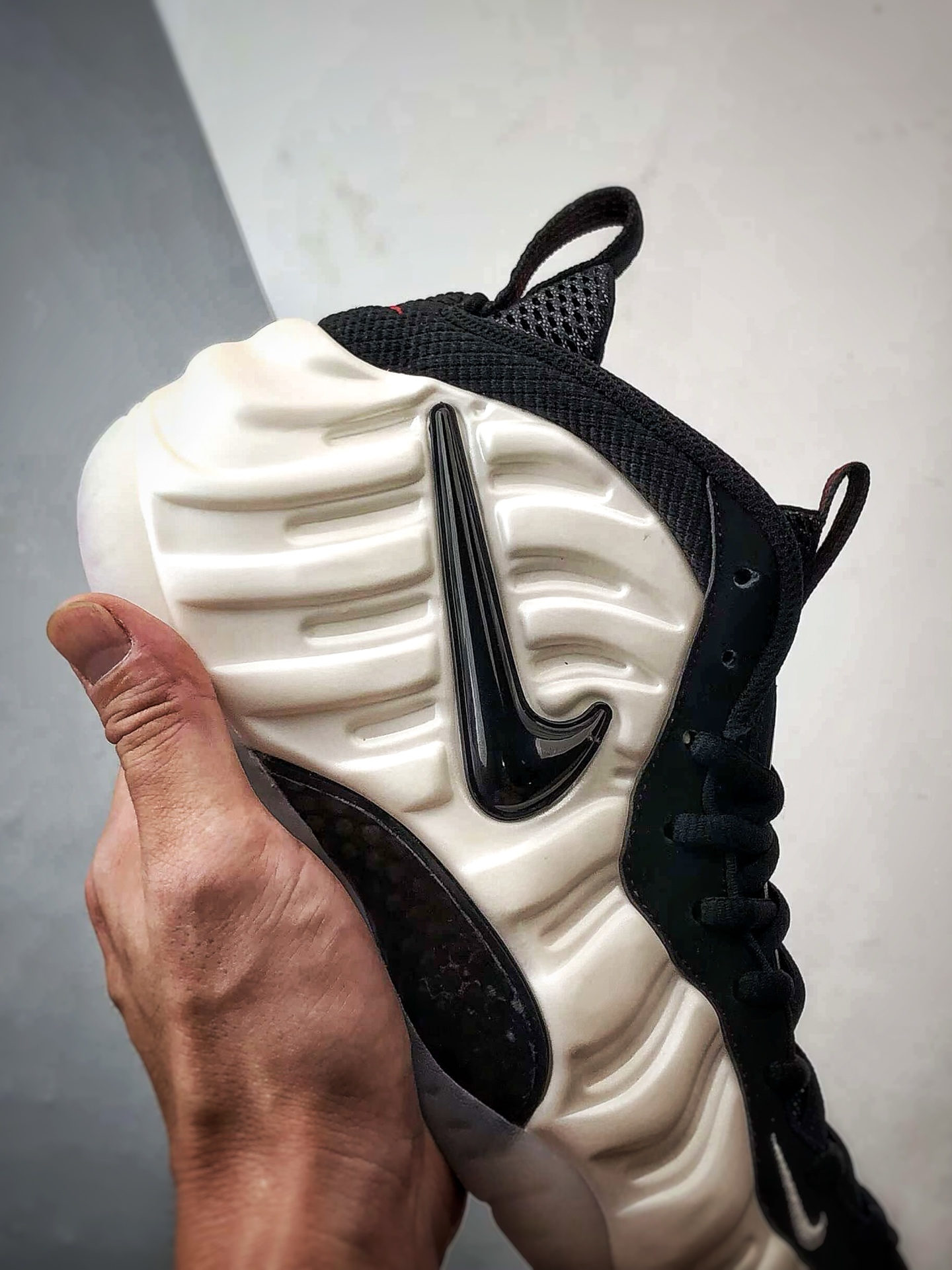 NK Foamposlie Pro Pearl 白黑珍珠喷 HF0794-200