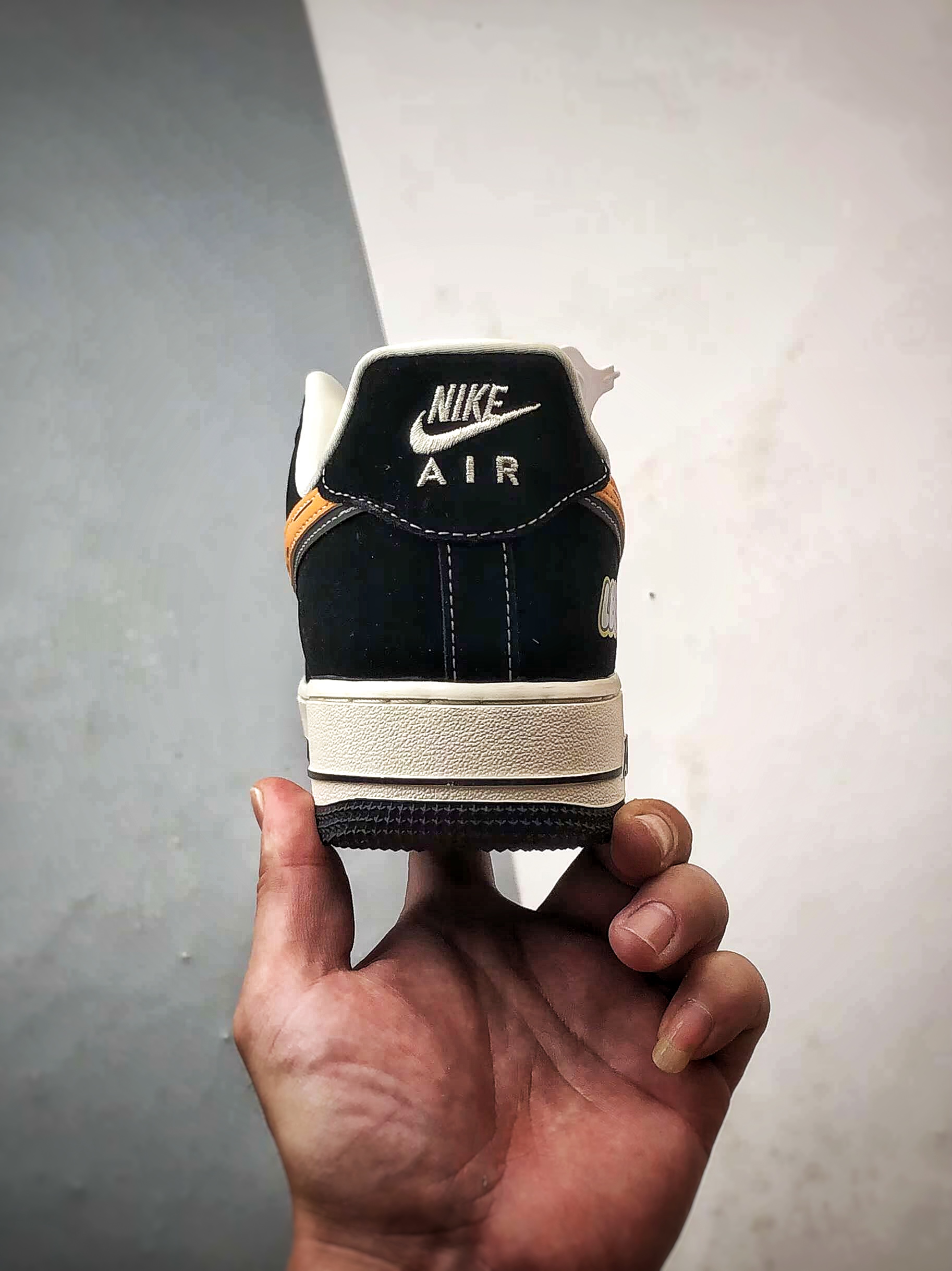 Air Force 1 '07 Low 黑黄双钩 DD1928-311