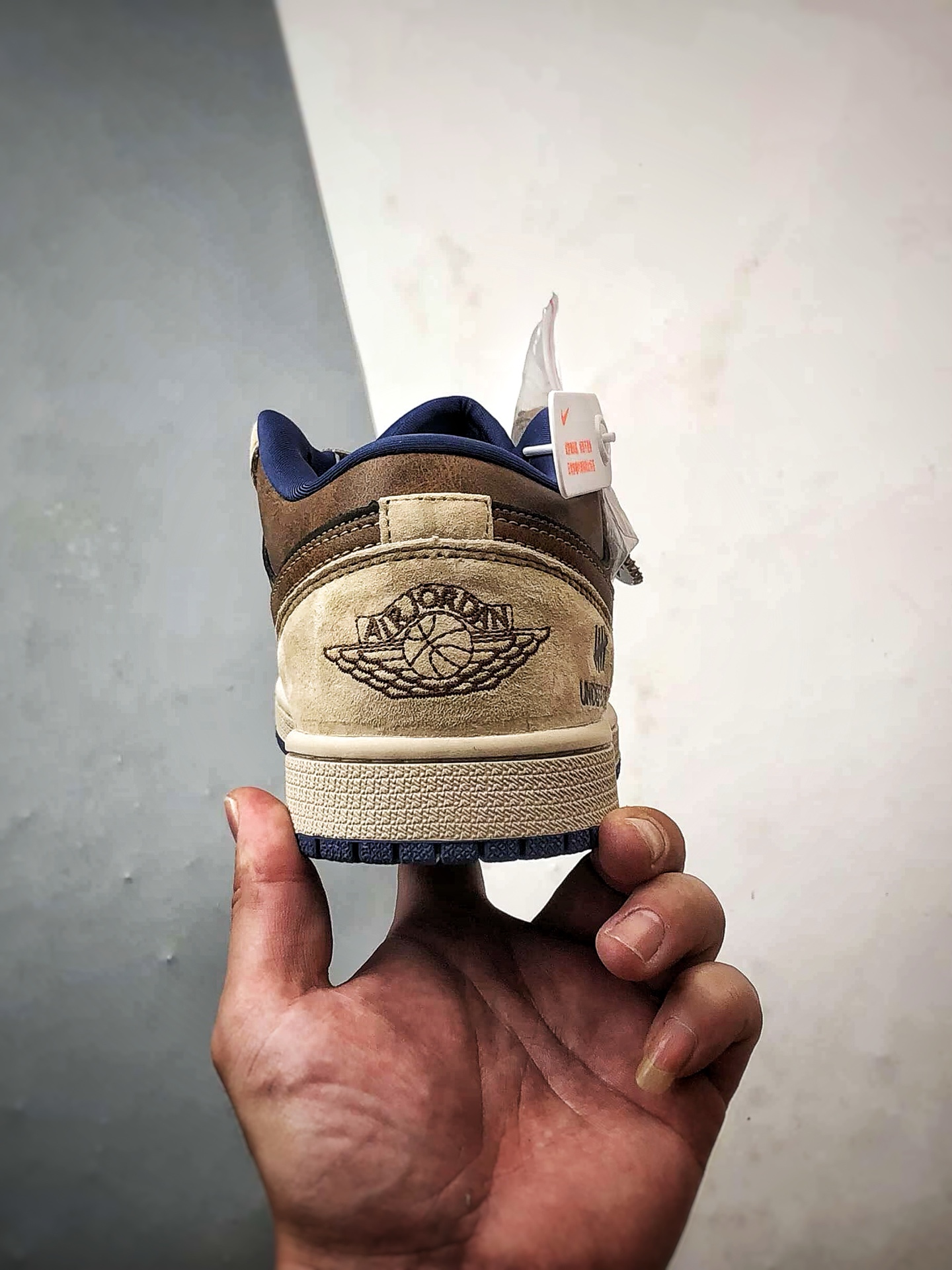 Air Jordan 1 Low ”高端定制” 五道杠猪八灰棕 QG1988-003