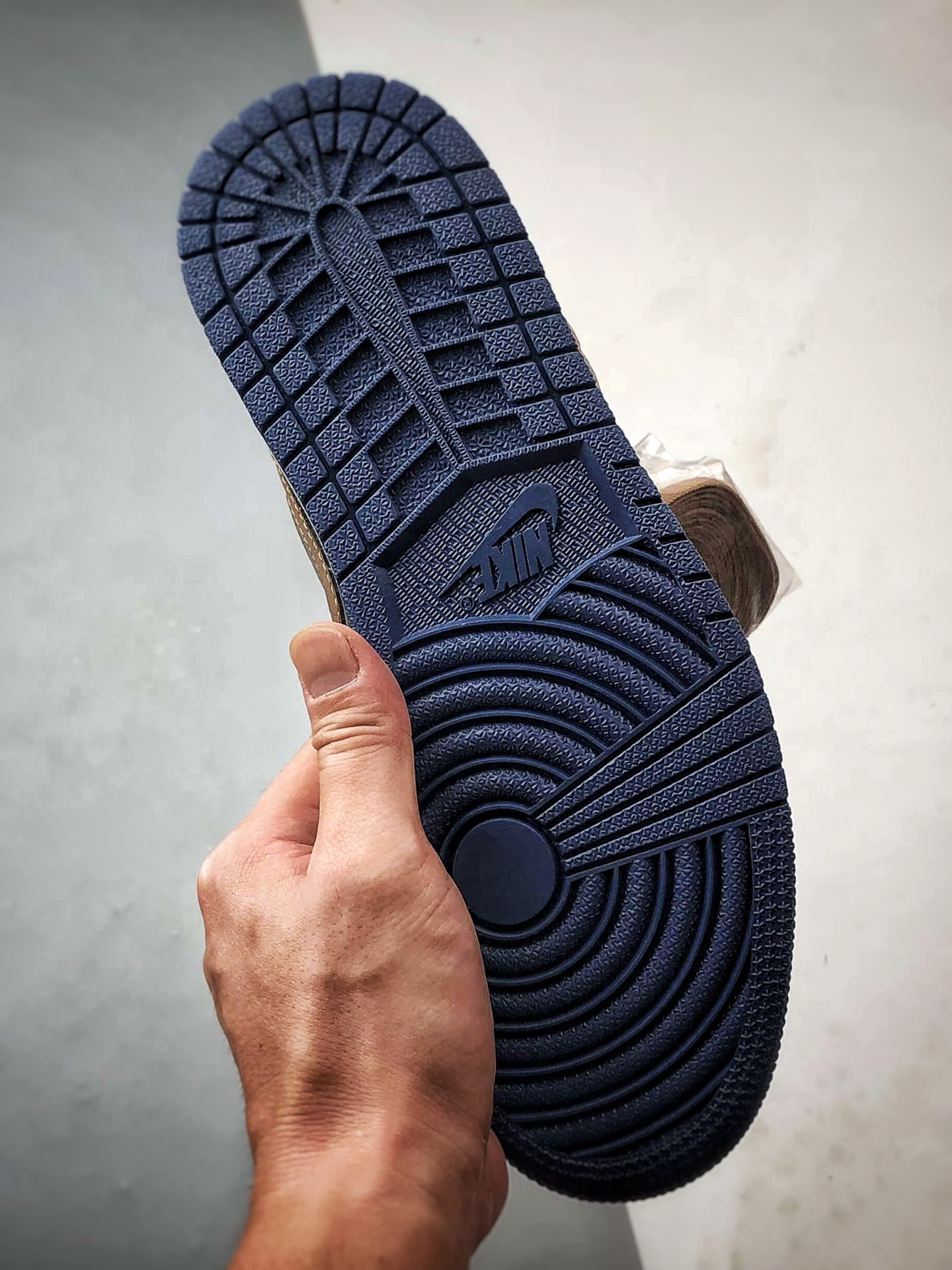 Air Jordan 1 Low ”高端定制” 五道杠猪八灰棕 QG1988-003