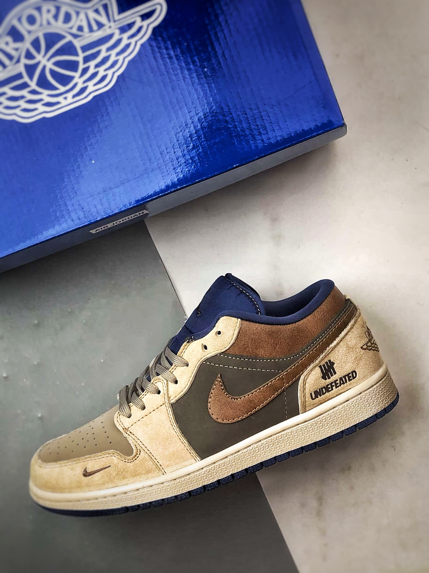 Air Jordan 1 Low ”高端定制” 五道杠猪八灰棕 QG1988-003