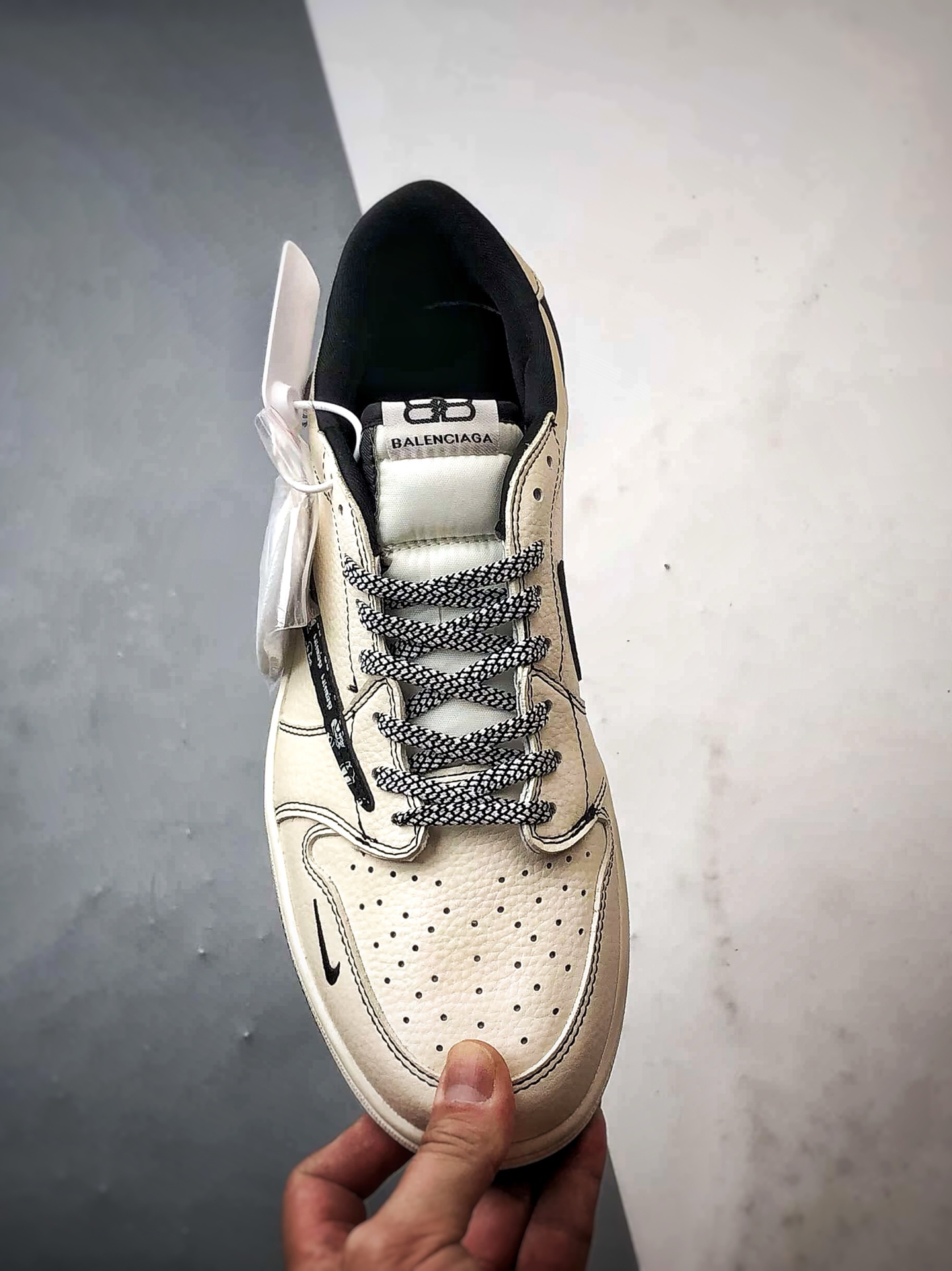 Air Jordan 1 Low ”高端定制” 巴黎米白黑印花倒钩 DS2025-002-High Quatity Cheap Brand wholesale wholesaler seller Clothes Bags handbags Sneakers Top Fashion Clothing Shoes from China Factory Chinese suppliers best Quality Beautiful Price Air Jordan 1 Low ”高端定制” 巴黎米白黑印花倒钩 DS2025-002