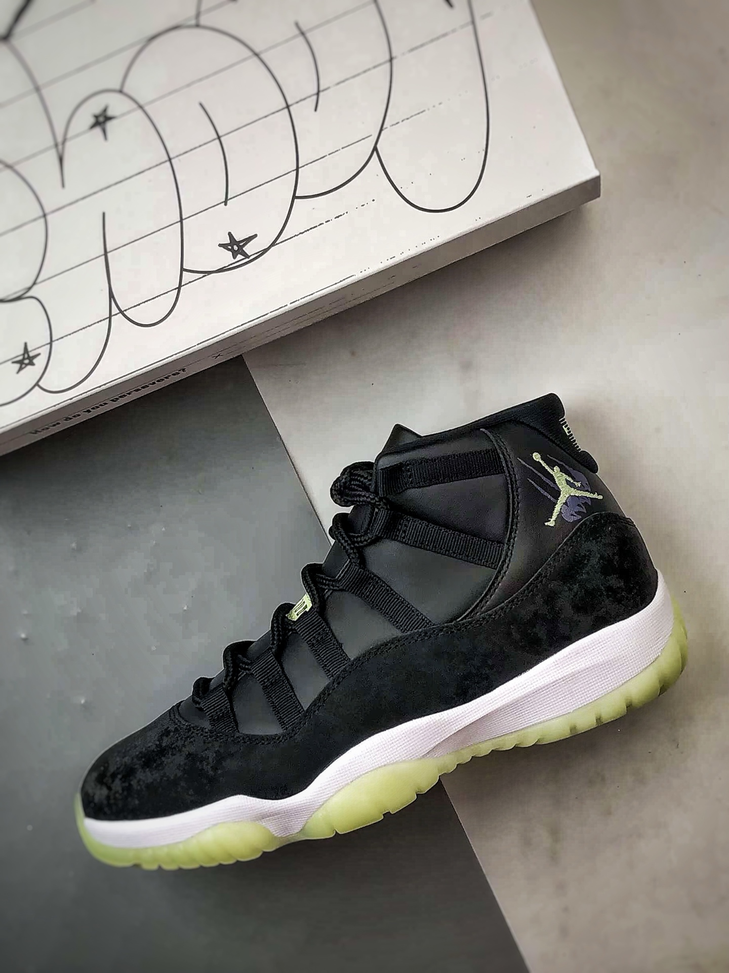 Jordan Air Jordan 11Retro High 万圣节黑绿 IB1378-001