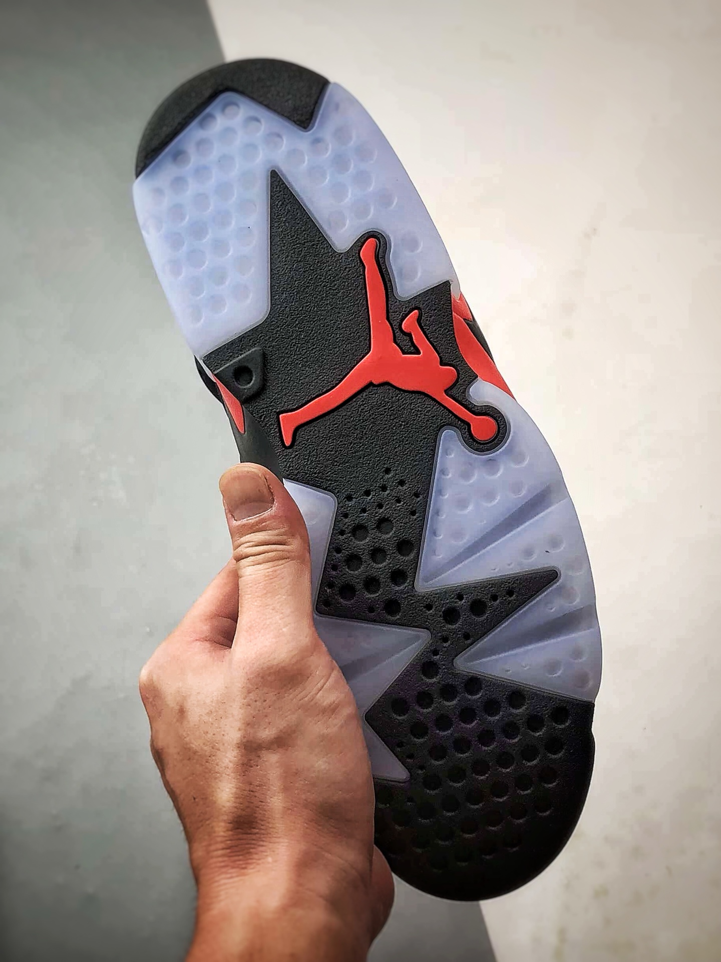 Air Jordan 6 ”Reverse Infrared” 黑红红外线 CT8529-001