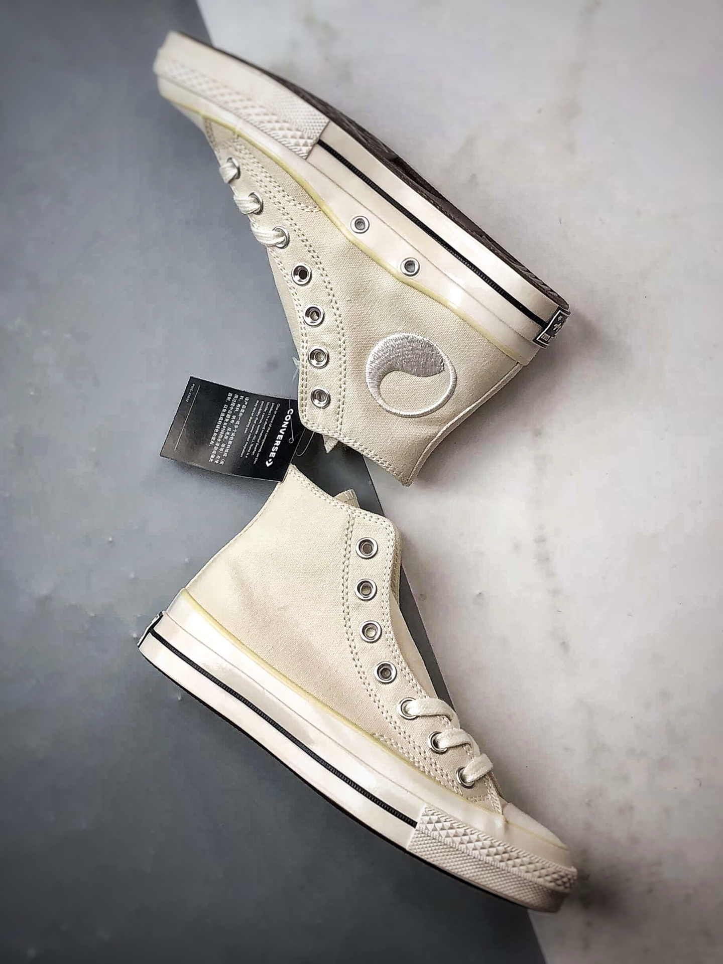 Converse x Our Legacy 米白 太极阴阳联名高帮帆布鞋 A16179C-High Quatity Cheap Brand wholesale wholesaler seller Clothes Bags handbags Sneakers Top Fashion Clothing Shoes from China Factory Chinese suppliers best Quality Beautiful Price Converse x Our Legacy 米白 太极阴阳联名高帮帆布鞋 A16179C