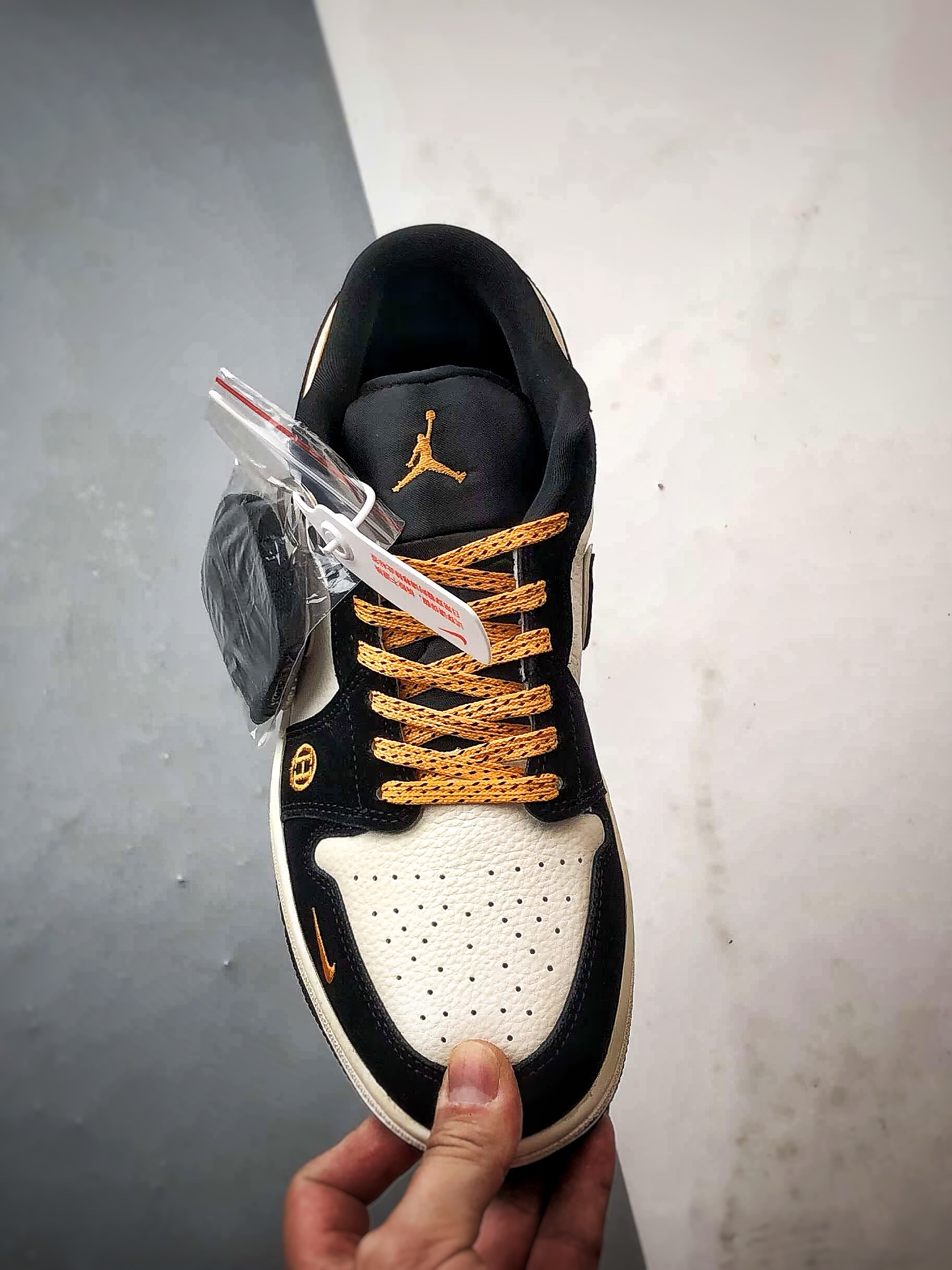 Air Jordan 1 Low ”高端定制” 爱马仕黑白橙 LJ8888-004-High Quatity Cheap Brand wholesale wholesaler seller Clothes Bags handbags Sneakers Top Fashion Clothing Shoes from China Factory Chinese suppliers best Quality Beautiful Price Air Jordan 1 Low ”高端定制” 爱马仕黑白橙 LJ8888-004