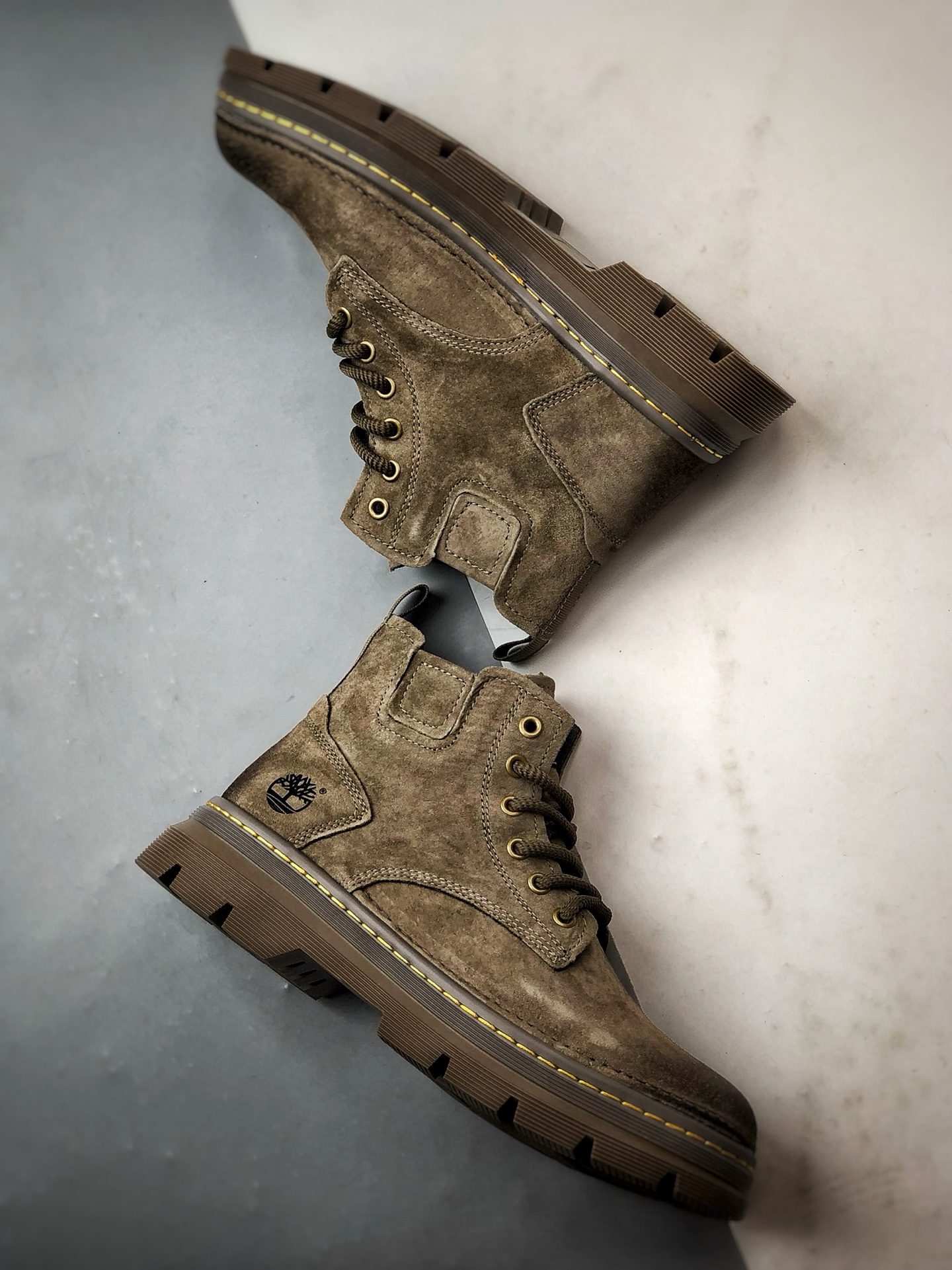 Timberland 添柏岚/天伯伦 25秋冬新款 经典户外休闲大黄靴 TB99350