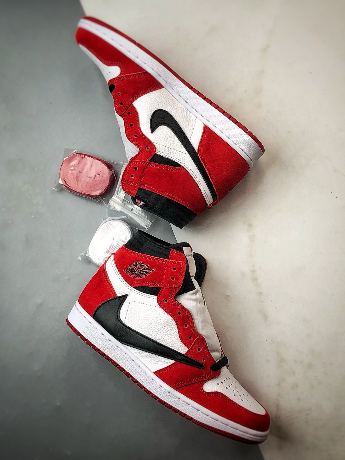 Travis Scott x Air Jordan AJ1 High SP TS 联名红白倒钩高帮 DH3277-601