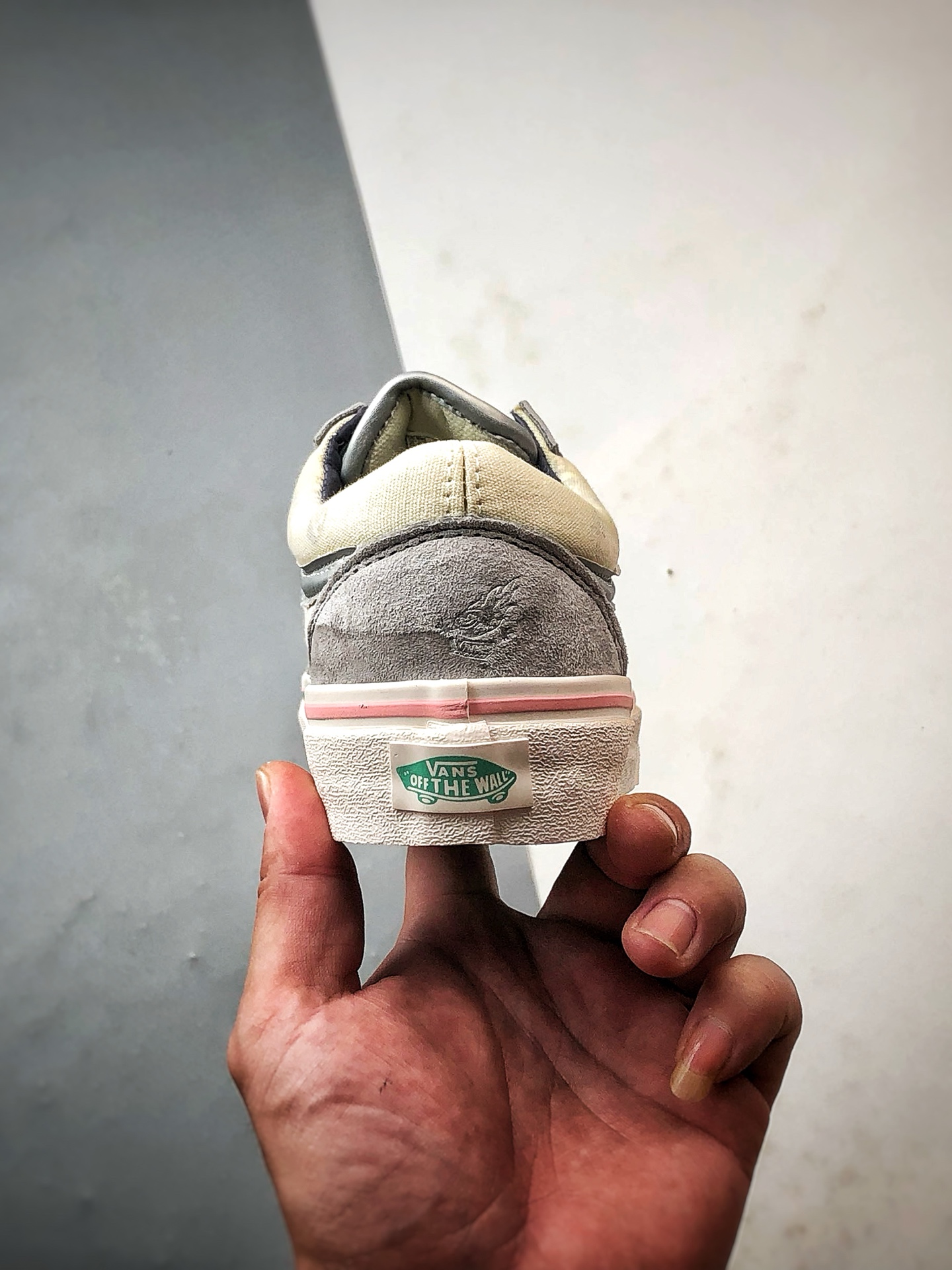 POP MA x Vans SPACE MOLLY 泡泡玛特全新联名 太空漫游 穿上想象 VN000E9TBP21