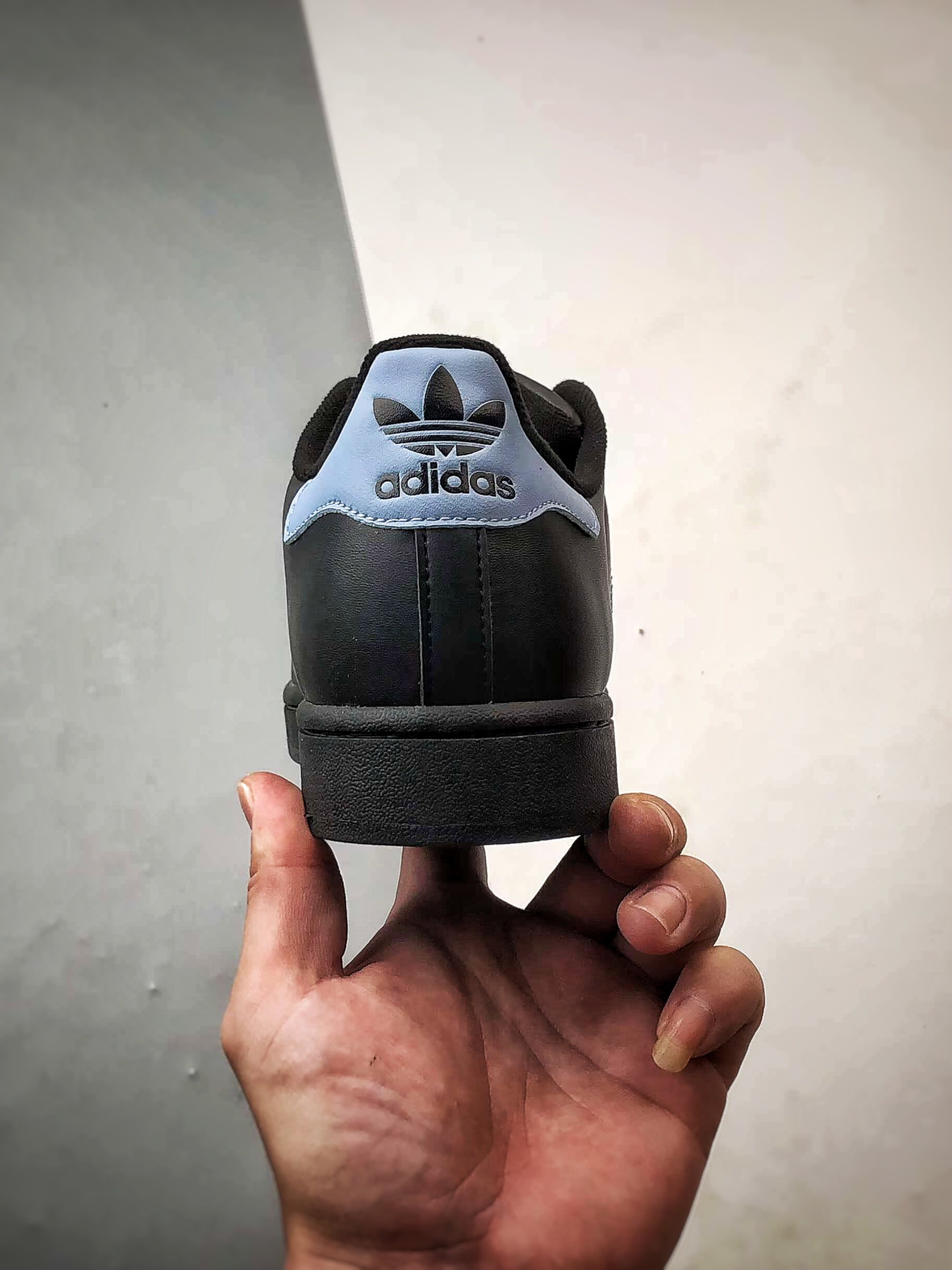 AD Originals Super 2 黑蓝色贝壳头 JS1338