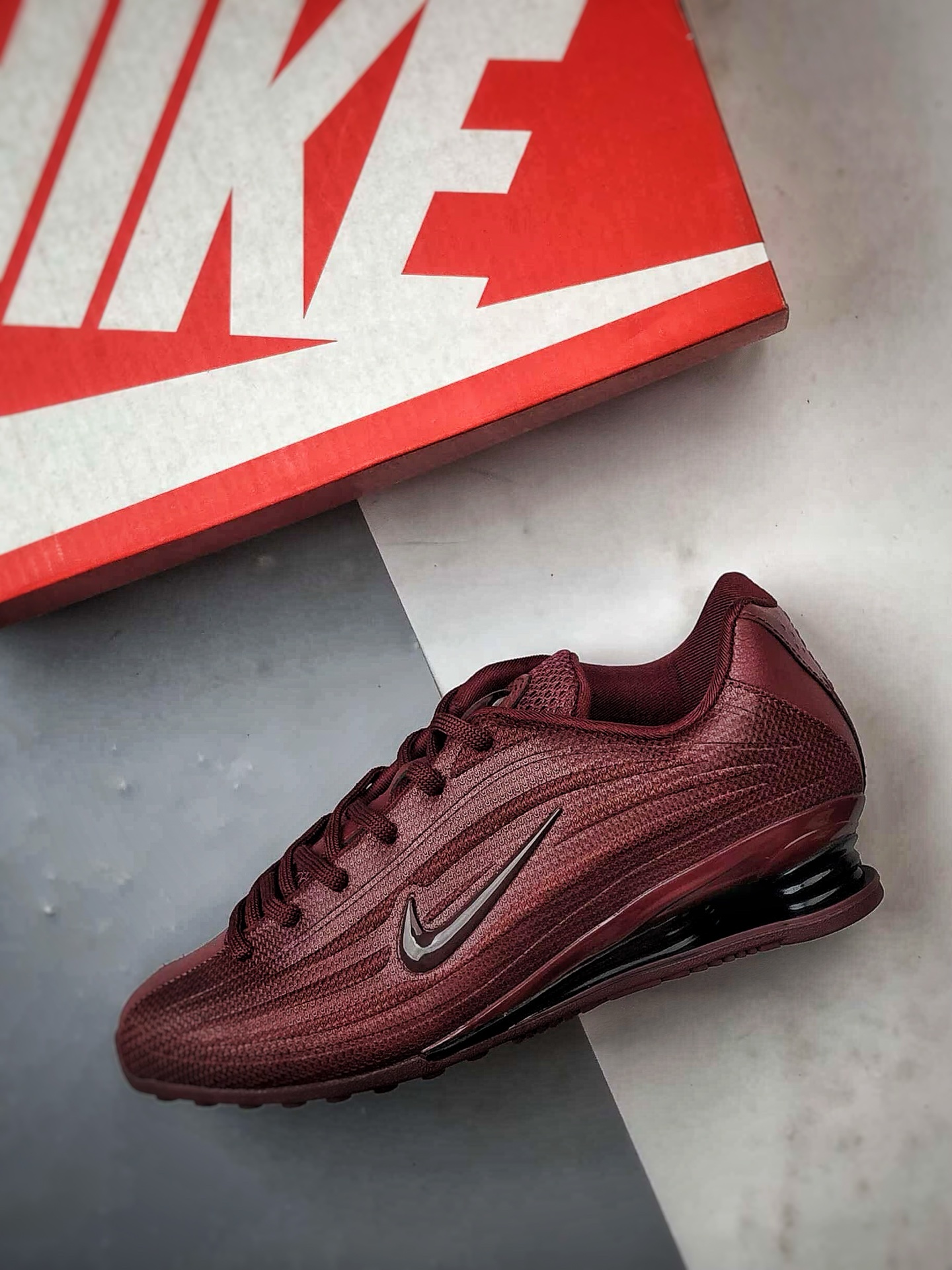 NK Shox Z系列 酒红色 气柱科技风舒适生活休闲鞋 HQ7540-600