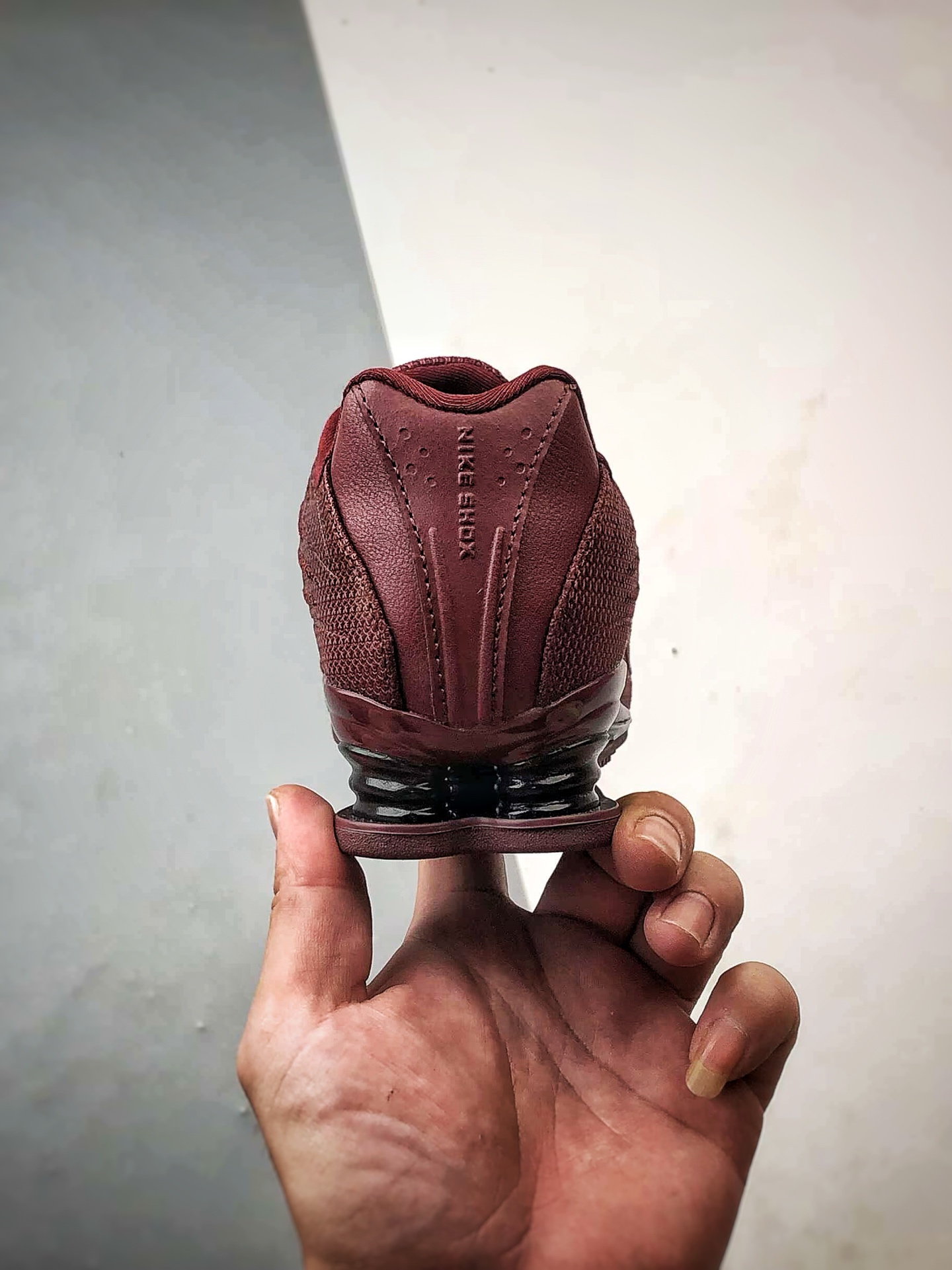 NK Shox Z系列 酒红色 气柱科技风舒适生活休闲鞋 HQ7540-600