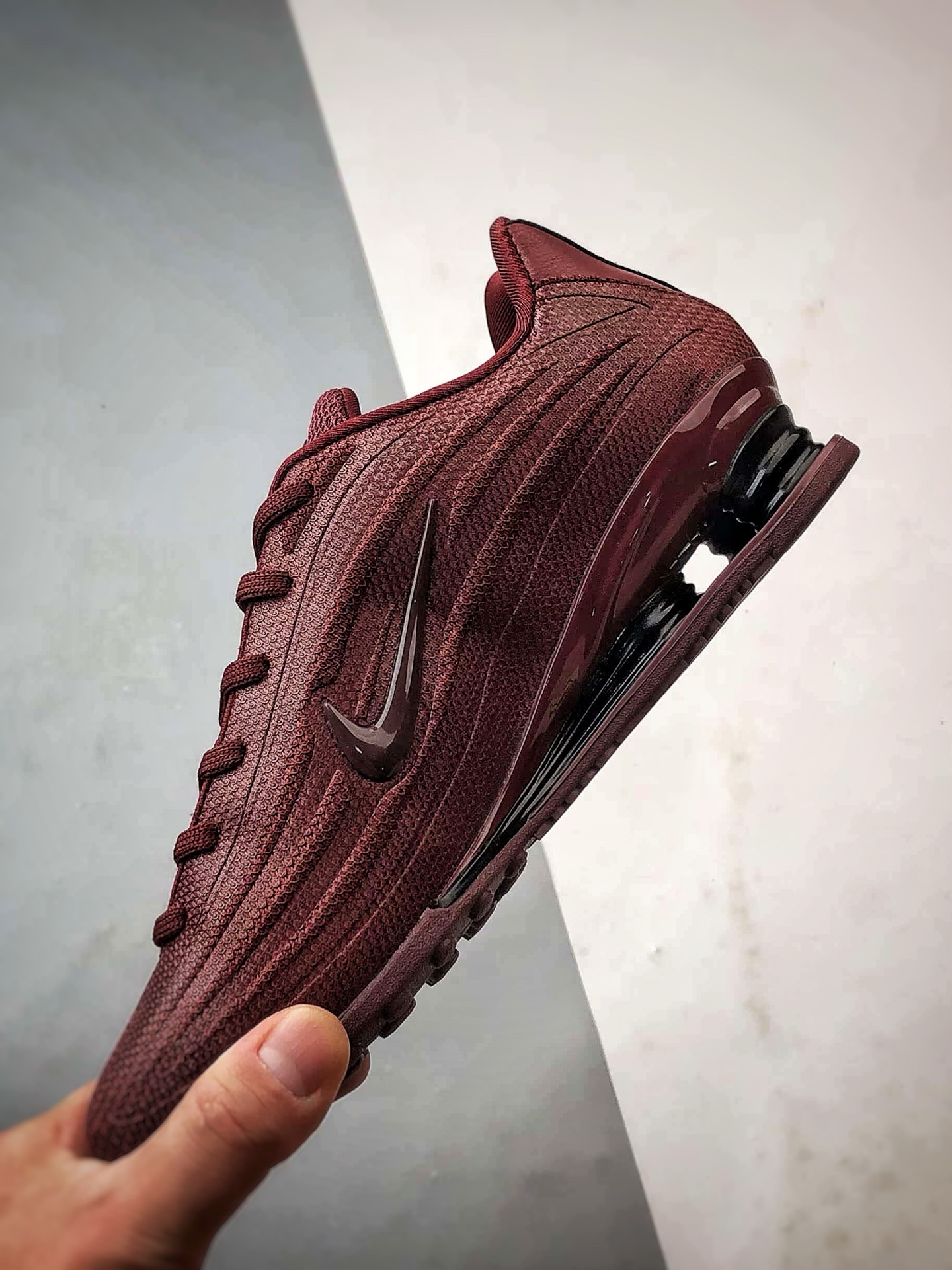 NK Shox Z系列 酒红色 气柱科技风舒适生活休闲鞋 HQ7540-600