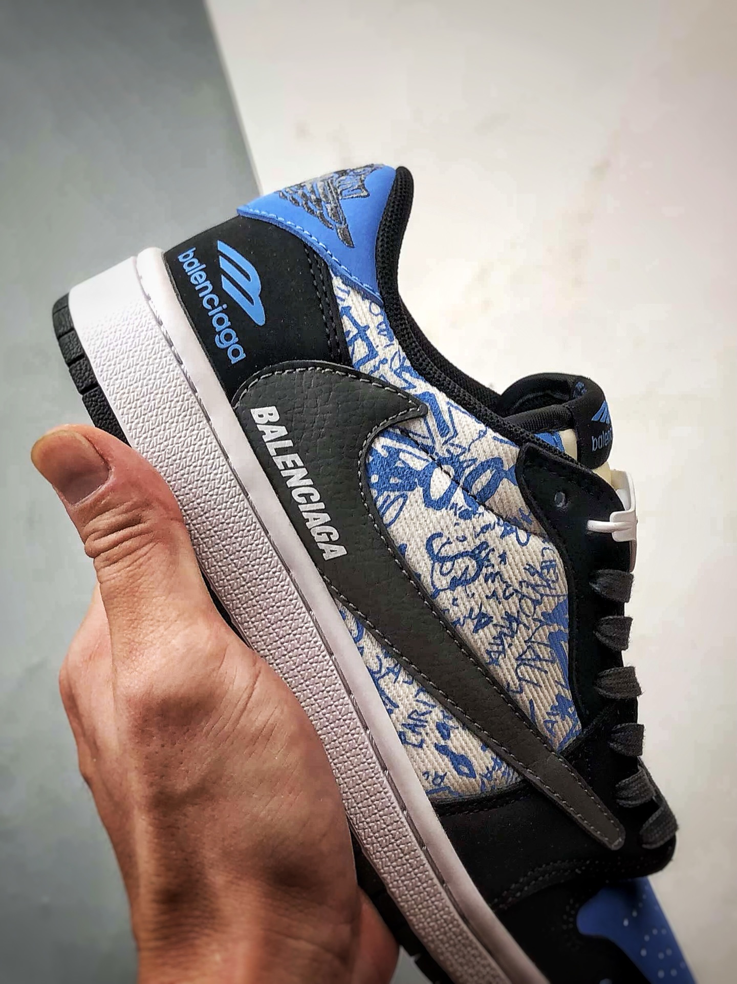 Air Jordan 1 Low ”高端定制” 巴黎印花黑蓝灰倒钩 XD0798-306