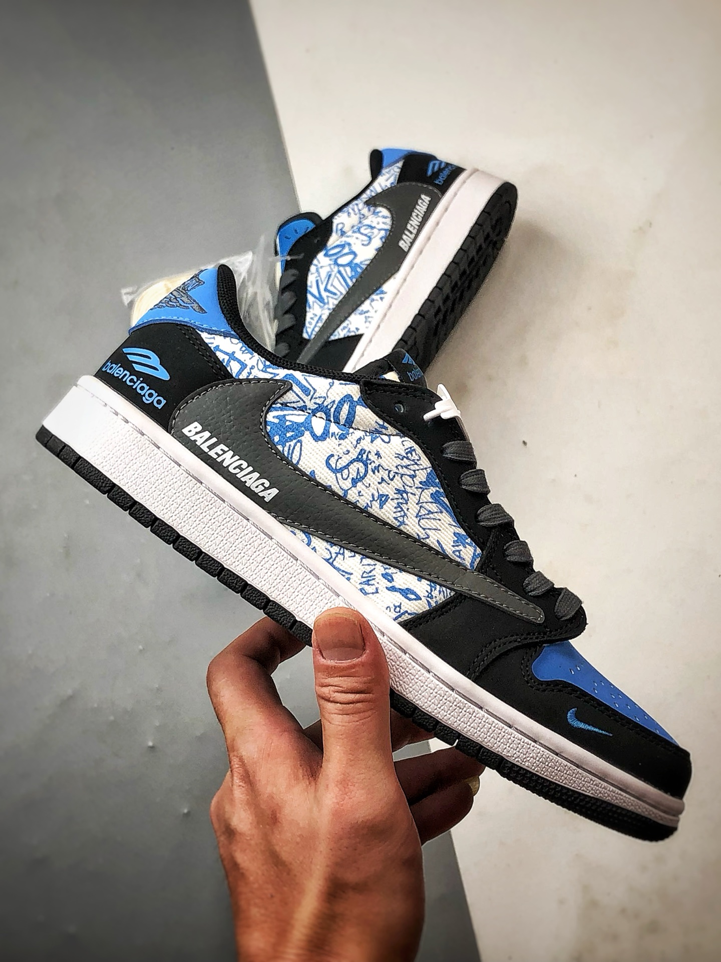 Air Jordan 1 Low ”高端定制” 巴黎印花黑蓝灰倒钩 XD0798-306