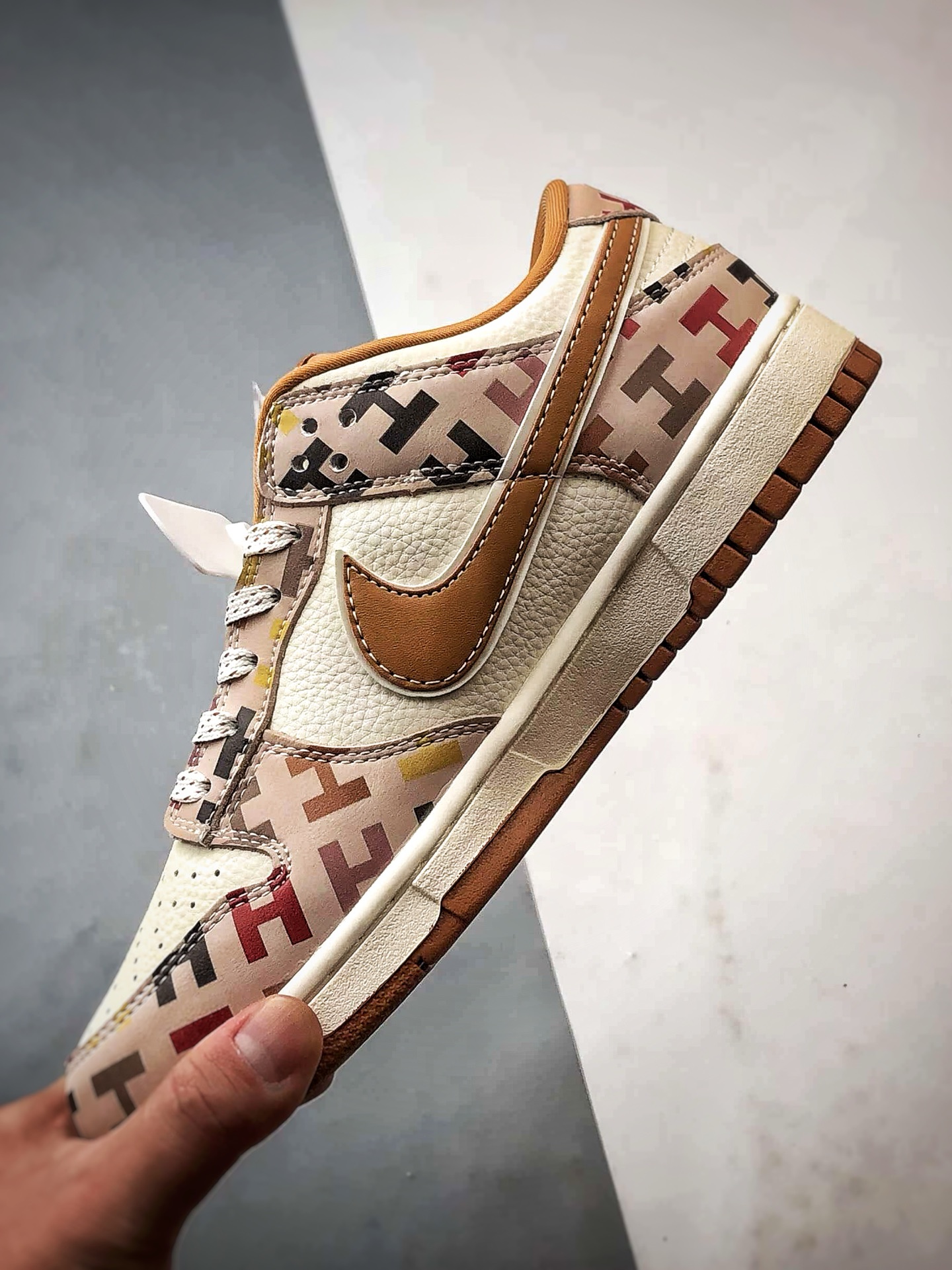 NK Dunk Low Retro ”DIY高端定制” 古驰印花多彩多姿 低帮休闲运动板鞋 SR8888-012