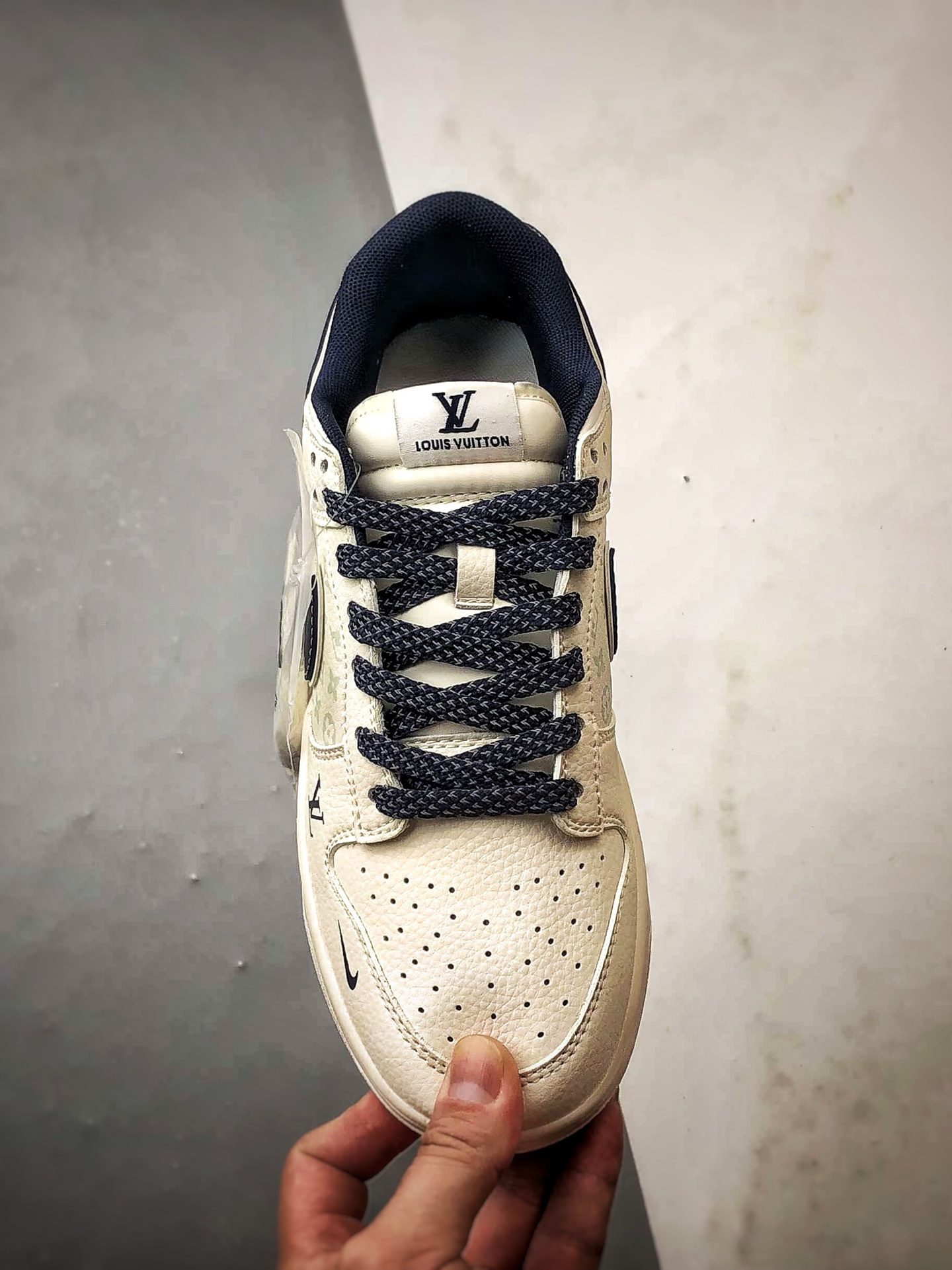 NK Dunk Low Retro ”DIY高端定制” LV米白藏蓝 低帮休闲运动板鞋 HT5088-610