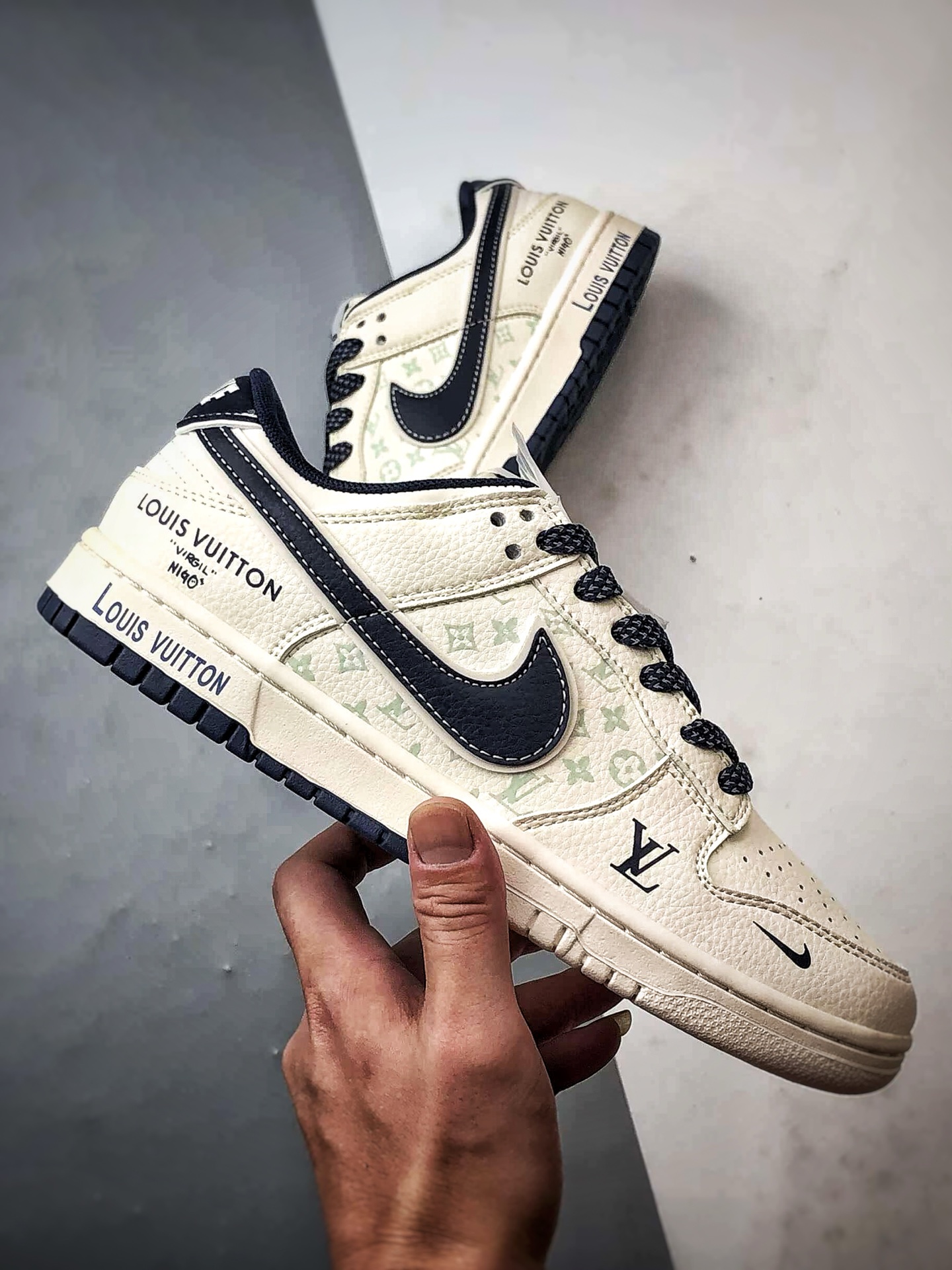 NK Dunk Low Retro ”DIY高端定制” LV米白藏蓝 低帮休闲运动板鞋 HT5088-610