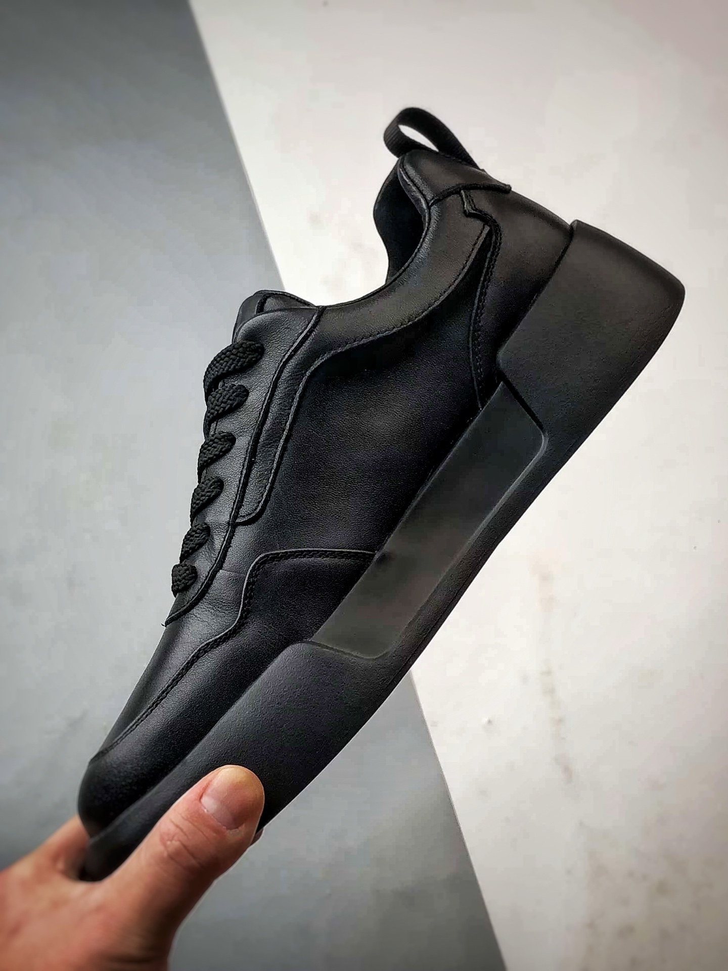 Ecco/爱步 街头时尚户外系列 25年新款真皮系带舒适板鞋 635335