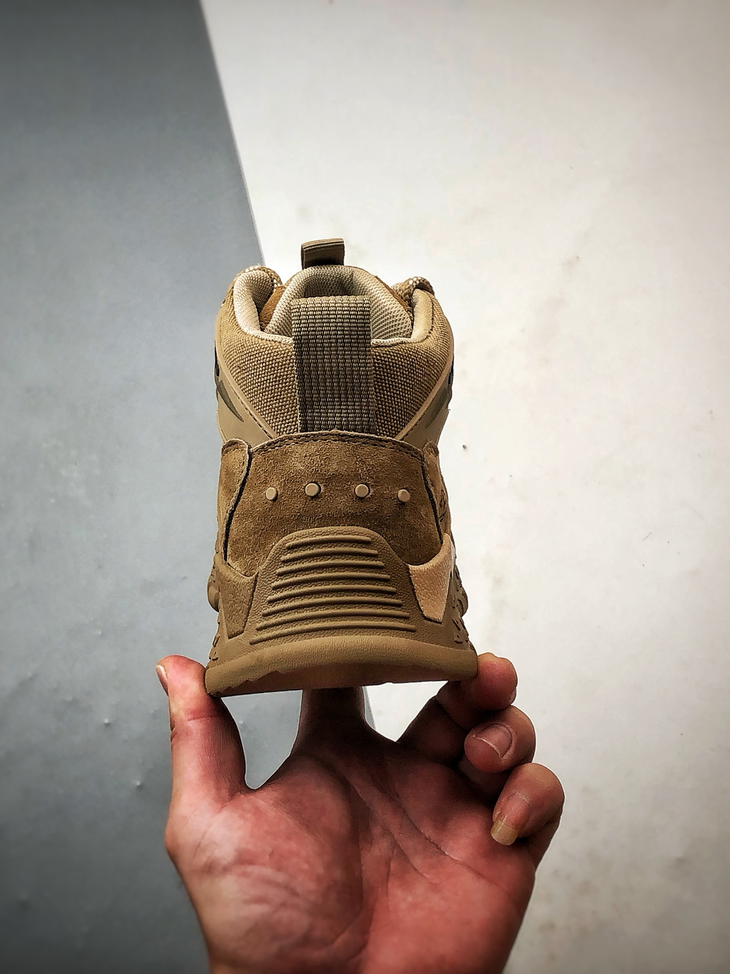 Timberland 添柏岚/天伯伦 户外中帮休闲马丁靴系列 TBA8368T