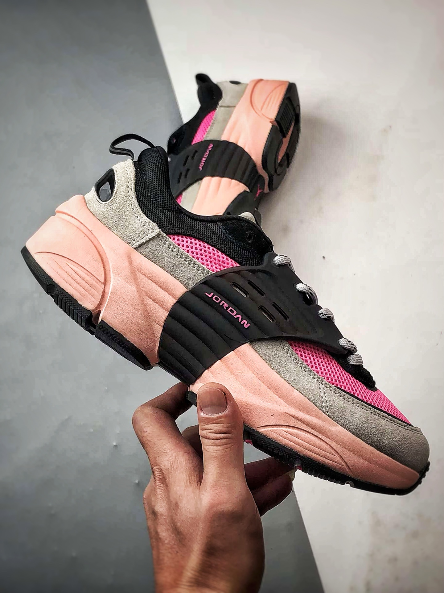 220 Jordan Trunner O/S 黑灰粉 复古经典百搭生活休闲鞋 IB3722-002