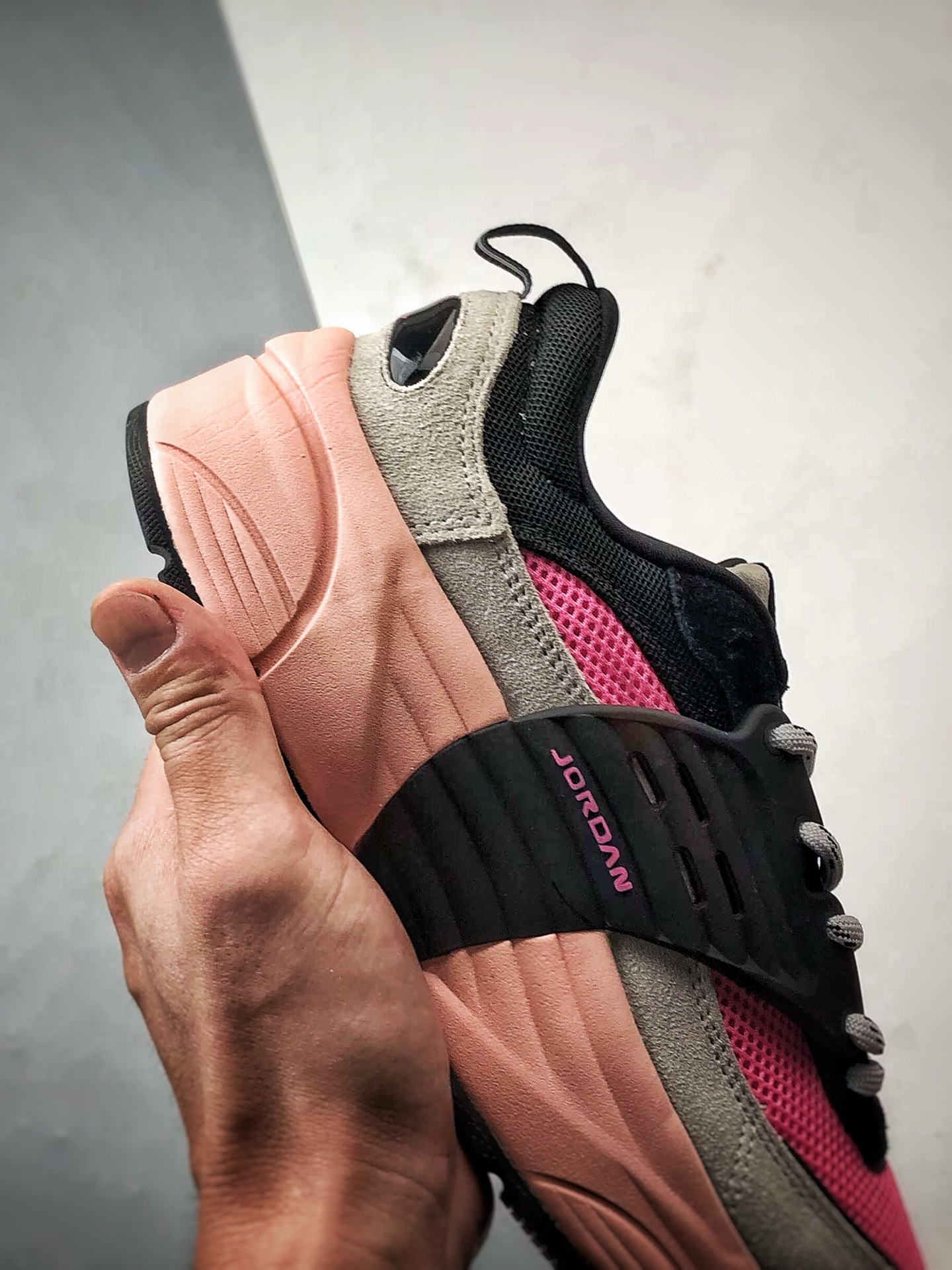 220 Jordan Trunner O/S 黑灰粉 复古经典百搭生活休闲鞋 IB3722-002