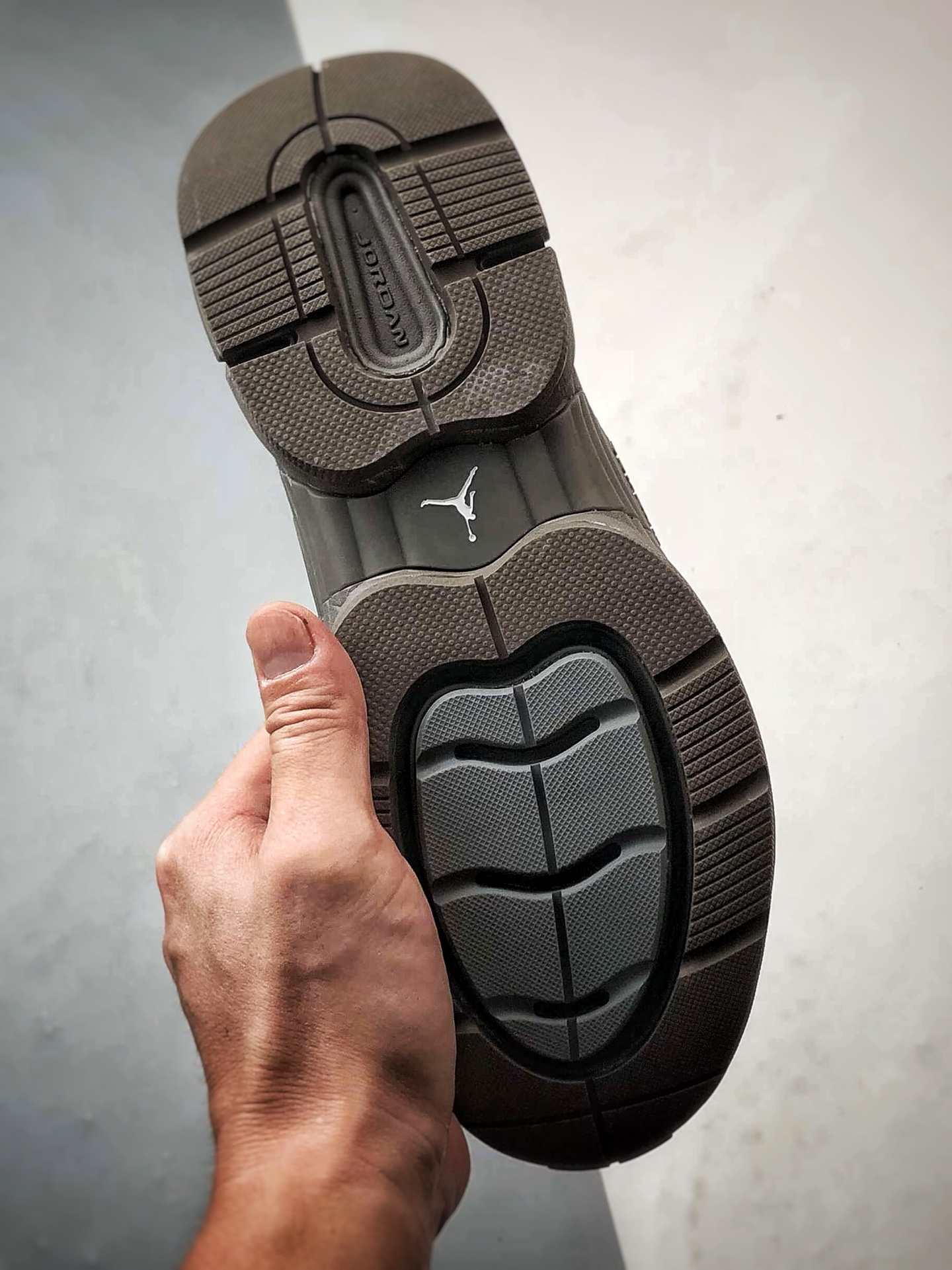 220 Jordan Trunner O/S 深灰 复古经典百搭生活休闲鞋 IB3722-200