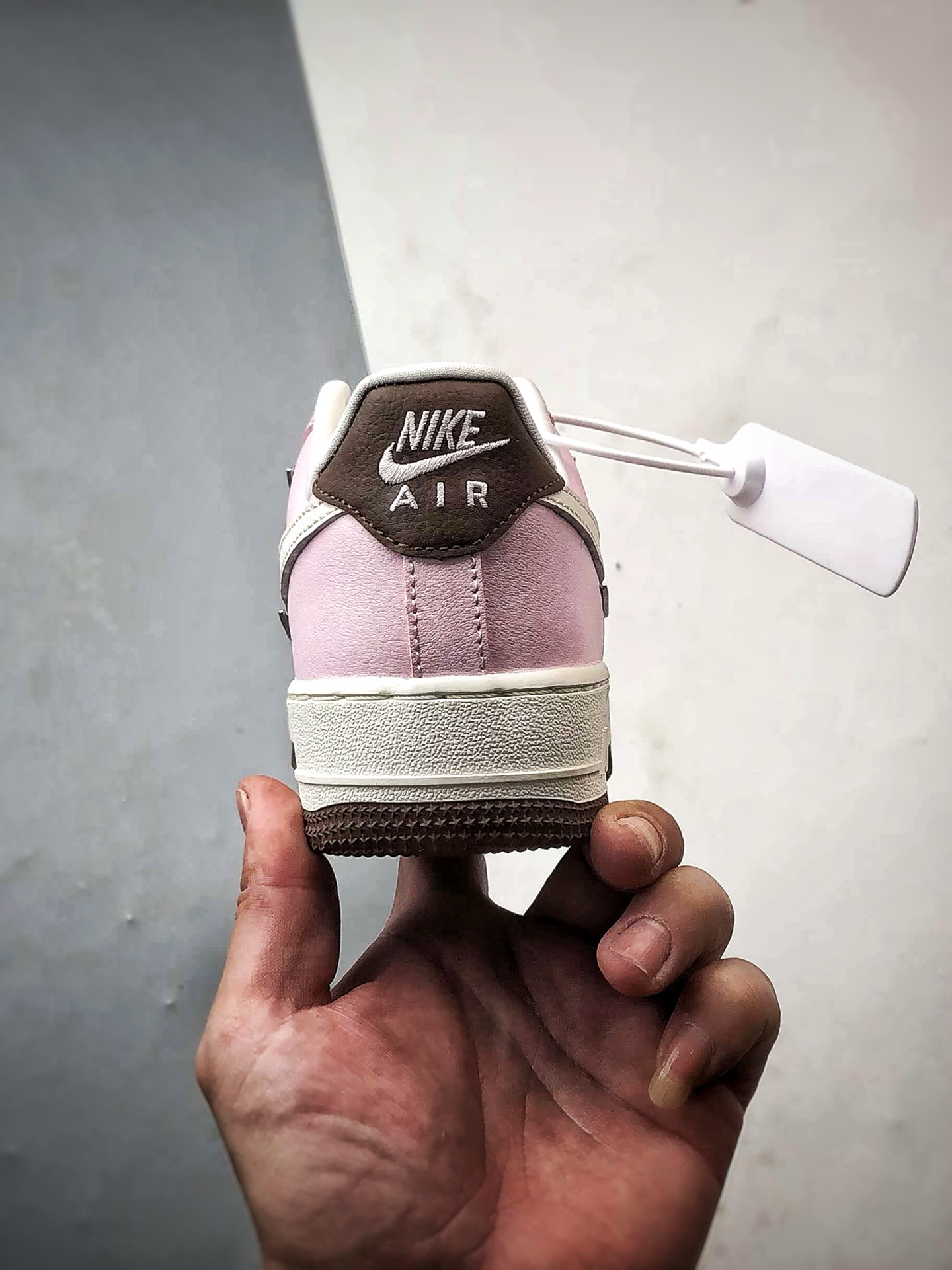 220 Air Force 1 '07 Low 粉棕四小钩 IO7595-211