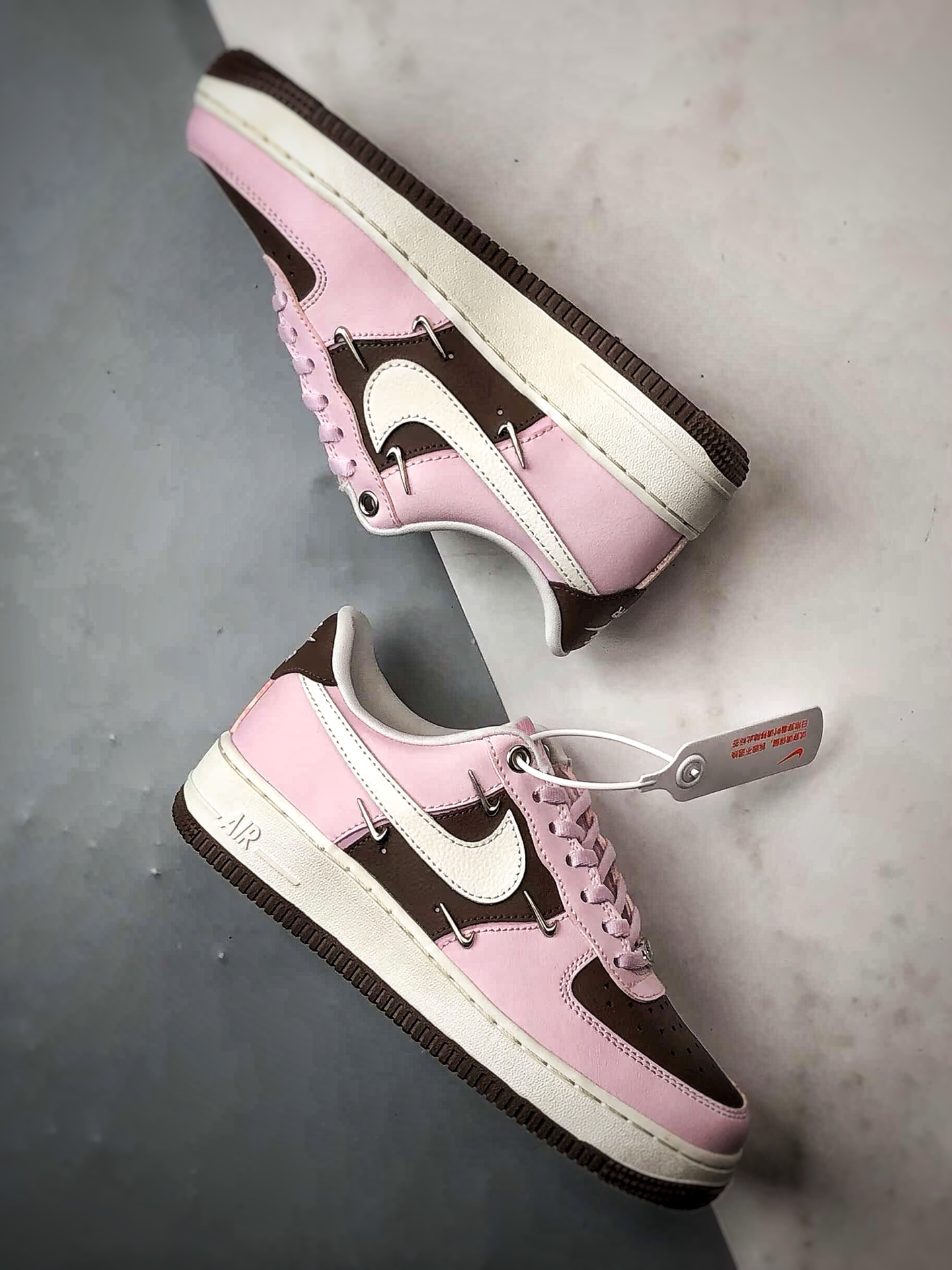 220 Air Force 1 '07 Low 粉棕四小钩 IO7595-211