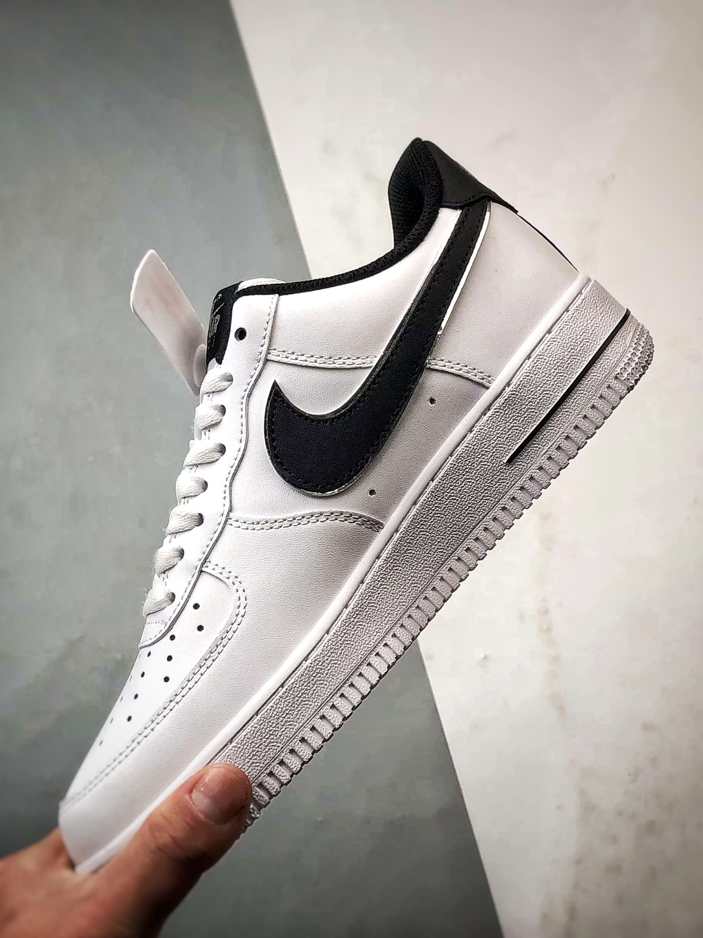 260 定制球鞋 Air Force 1 Low 白黑刺绣小银钩 经典休闲运动板鞋 ZH0316-109