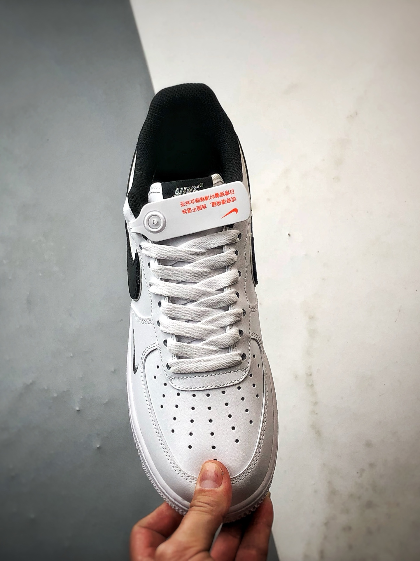 260 定制球鞋 Air Force 1 Low 白黑刺绣小银钩 经典休闲运动板鞋 ZH0316-109