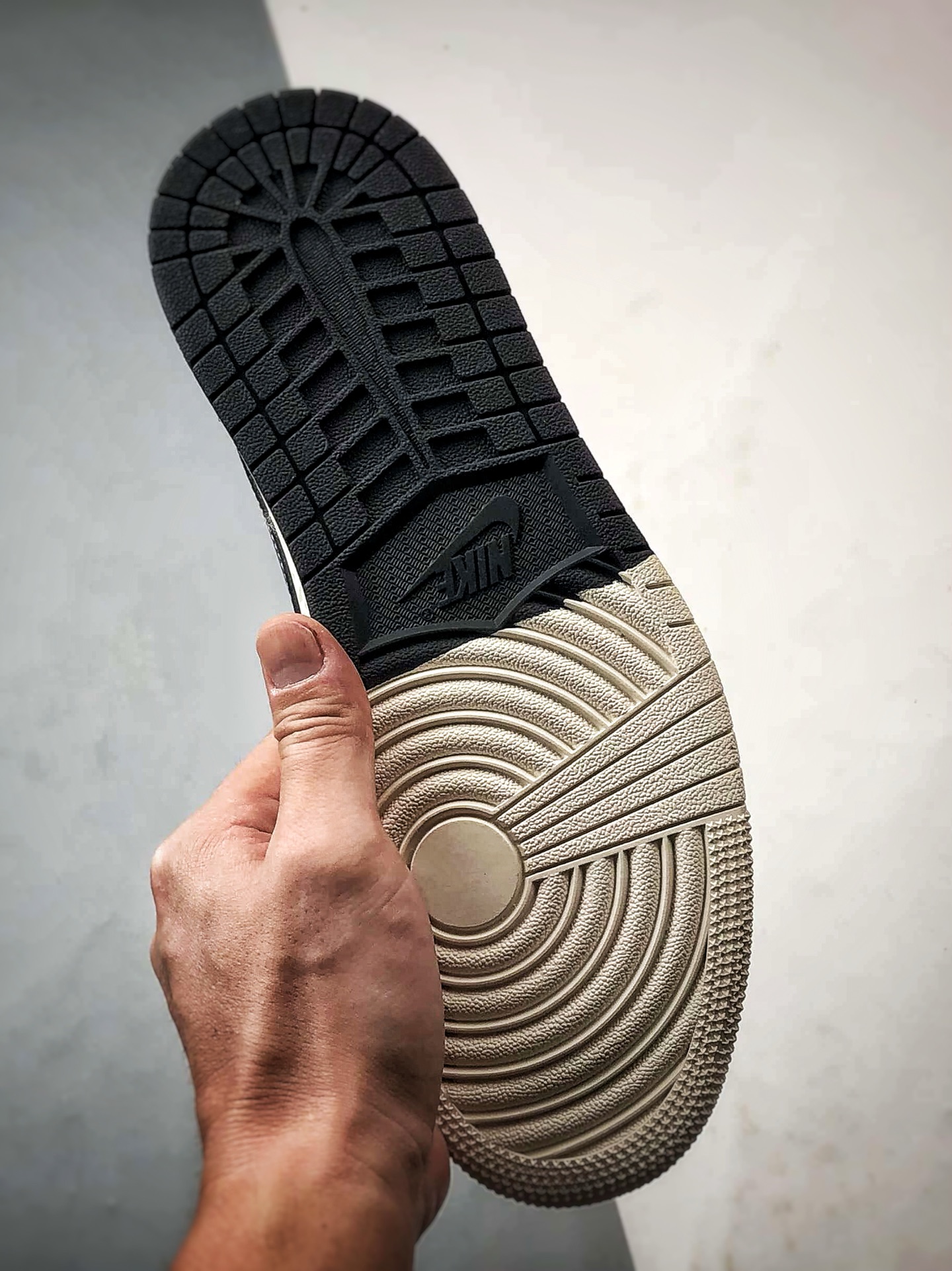 290 Air Jordan 1 Low ”高端定制” LV印花米白黑倒钩 CX5050-Y29