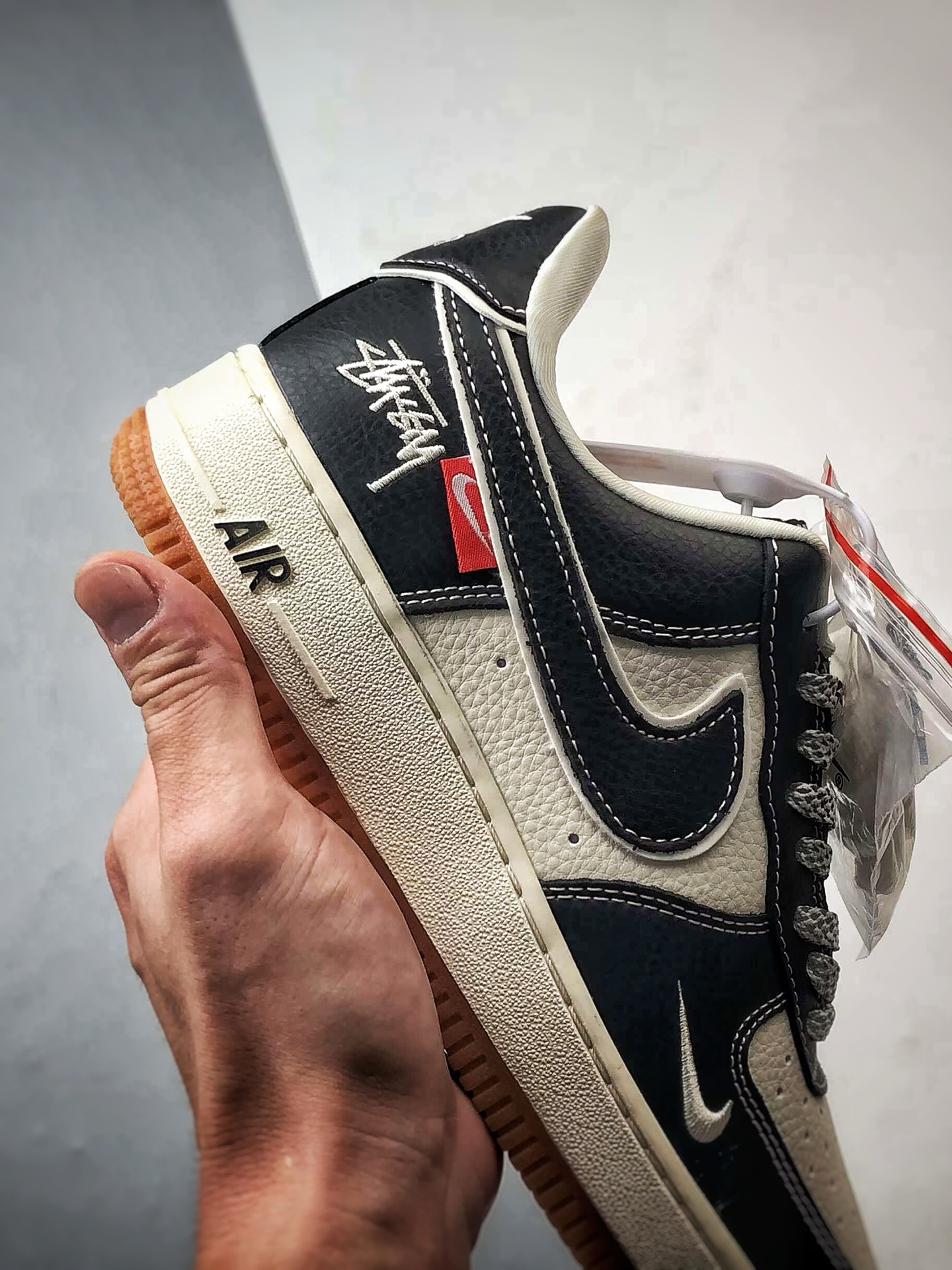 260 Stussy x Air Force 1 Low 黑白生胶 DD1982-323