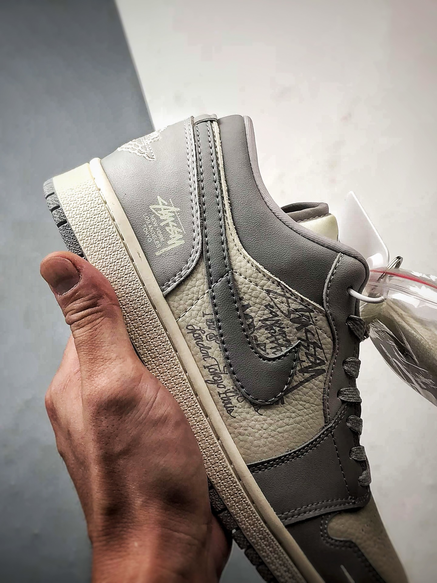 290 Air Jordan 1 Low ”高端定制” 斯图西涂鸦米白灰 QD1988-006