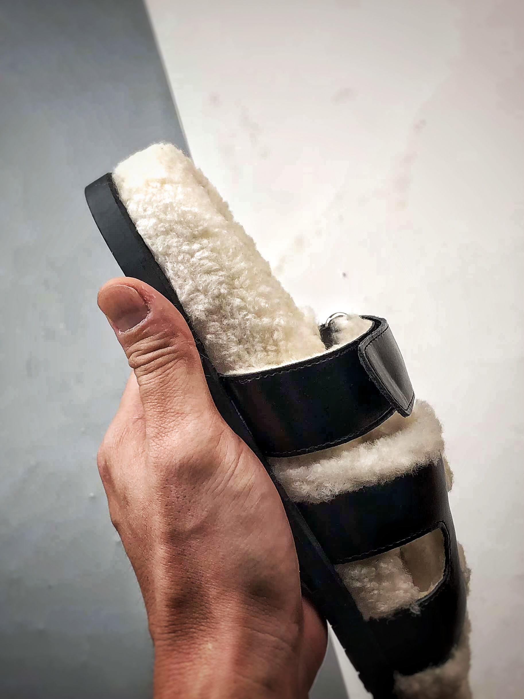 200 Hermes/爱马仕 经典二舅羊毛拖 黑色 小红书爆款火爆来袭 秋冬穿搭必单品