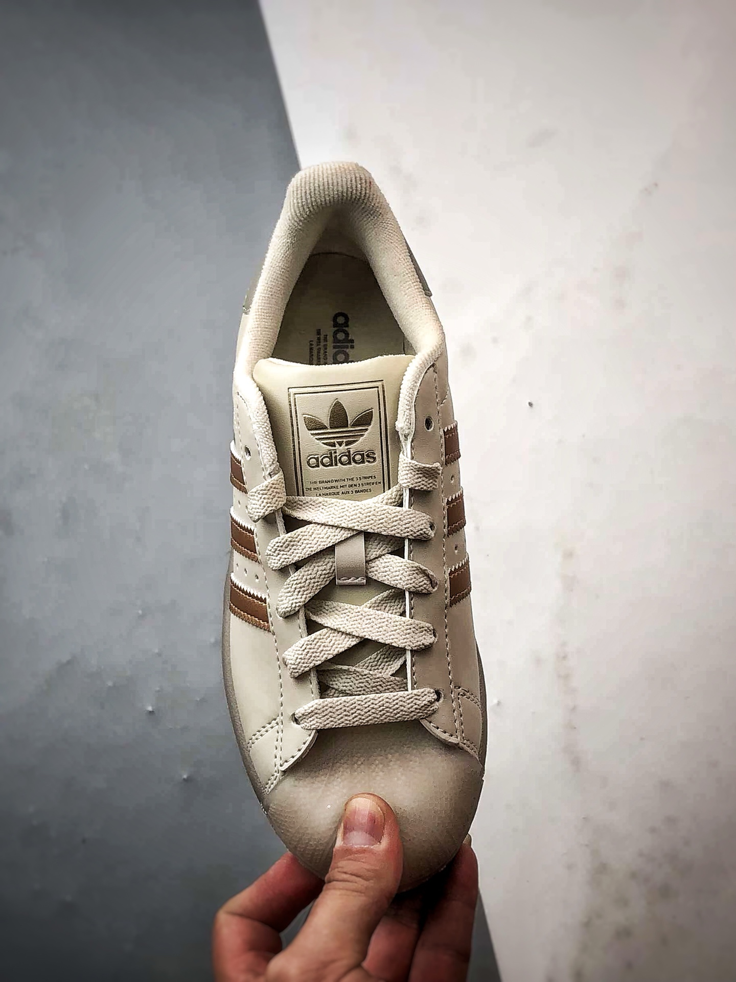 170 AD Originals Super 2 奶杏色贝壳头 JR7355