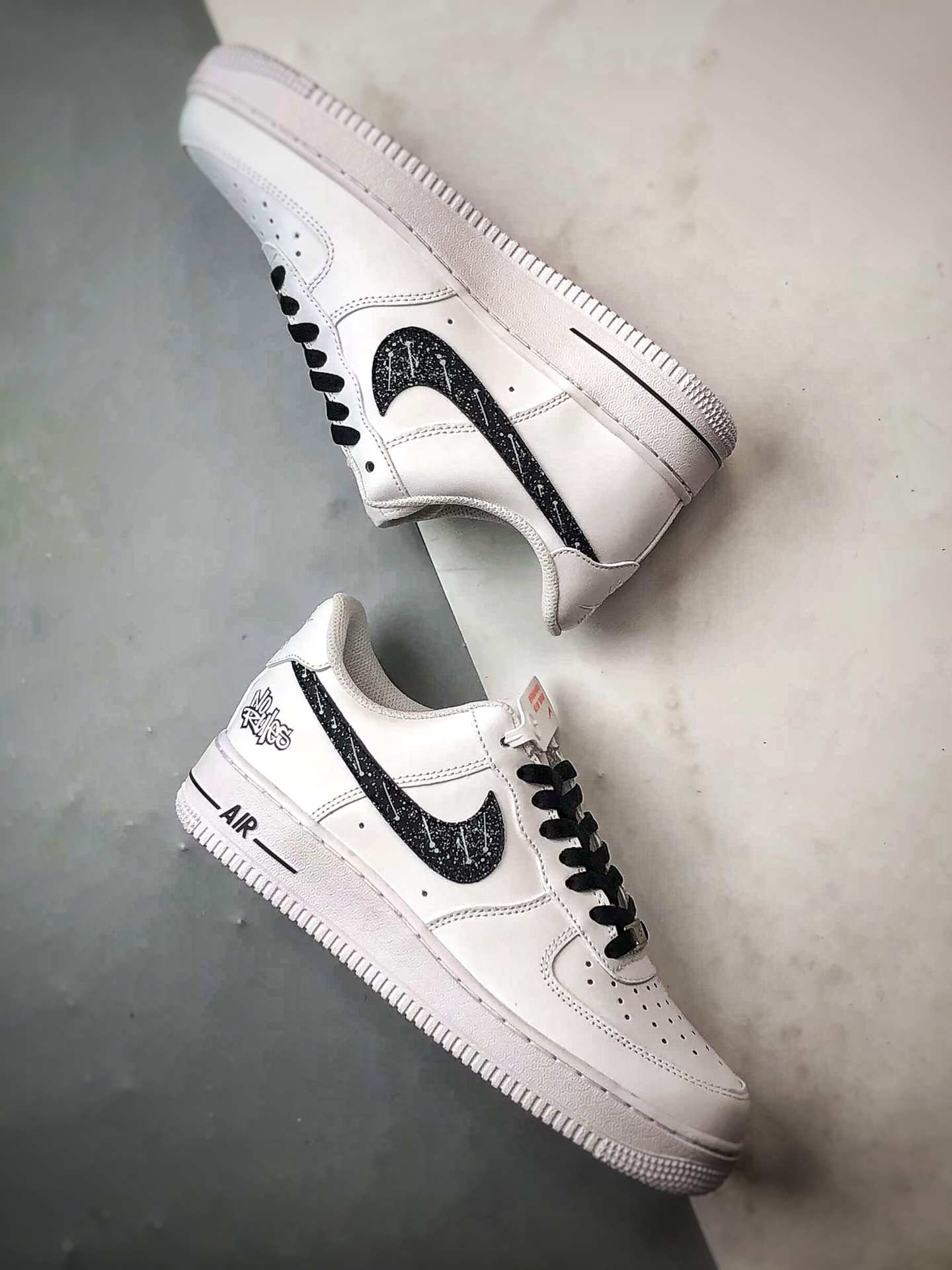 280 定制球鞋 Air Force 1 Low 星芒轨迹 白黑 经典休闲运动板鞋 ZH0316-126