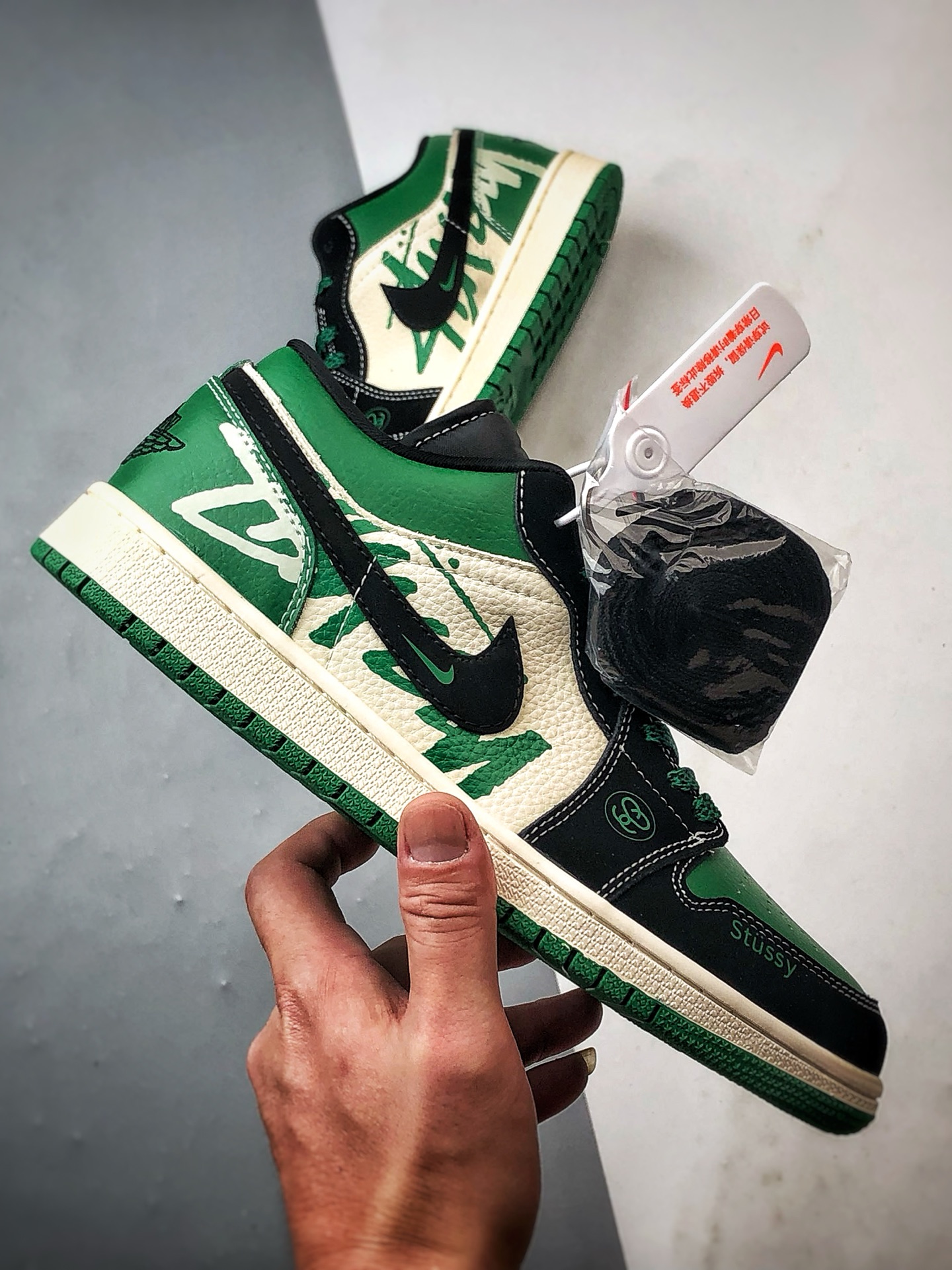 290 Air Jordan 1 Low ”高端定制” 斯图西涂鸦黑白绿 QJ1988-004