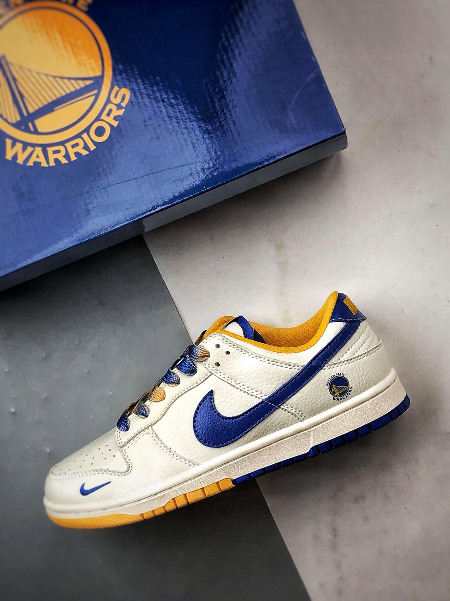 290 NK Dunk Low Retro ”DIY高端定制” 勇士队白蓝黄 低帮休闲运动板鞋 CS1688-108