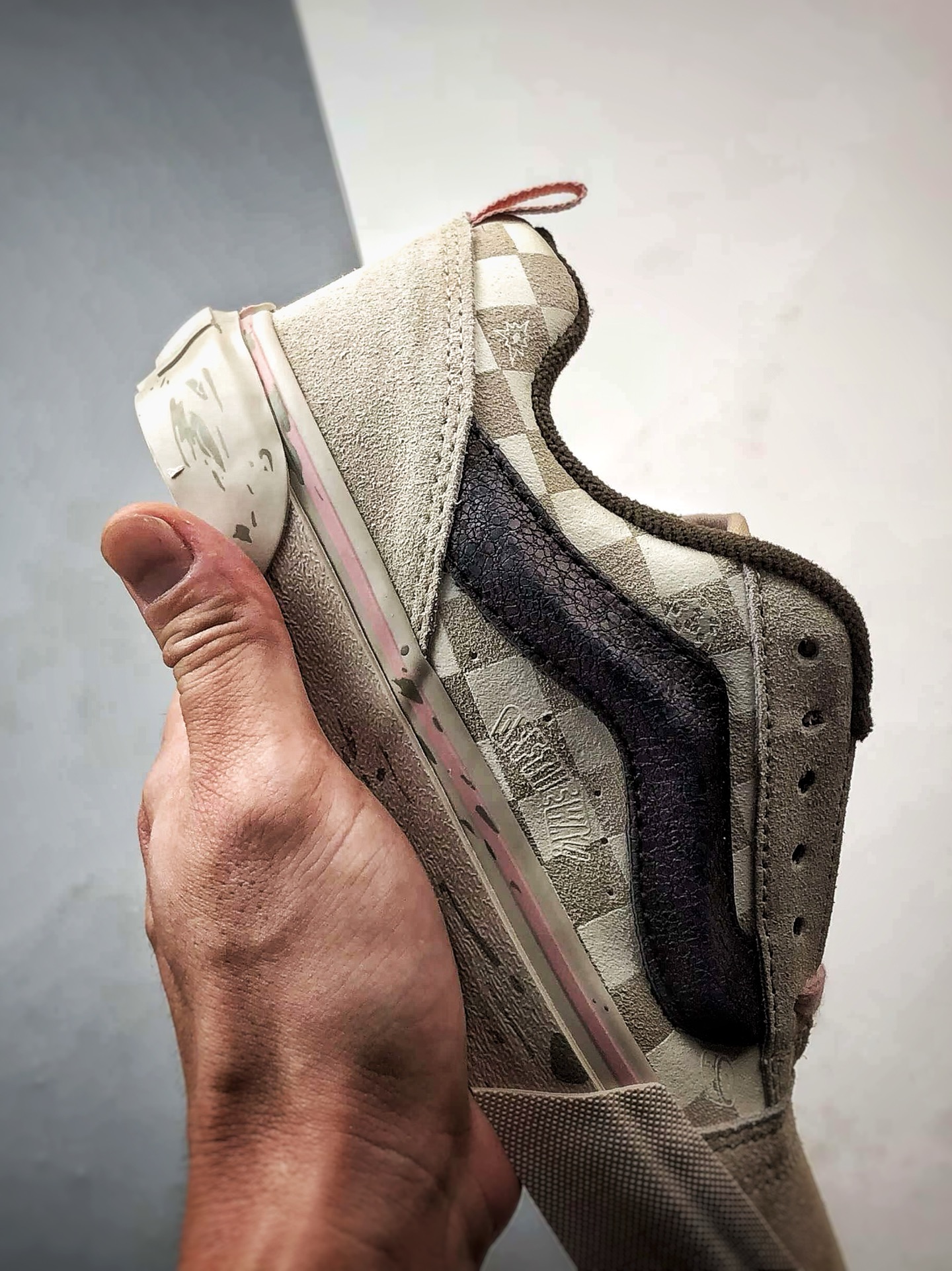 170 泡泡玛特 POP MA x Vans Authentic SPACE MOLLY 联名款米色 舒适百搭男女低帮面包鞋 VN000EE6