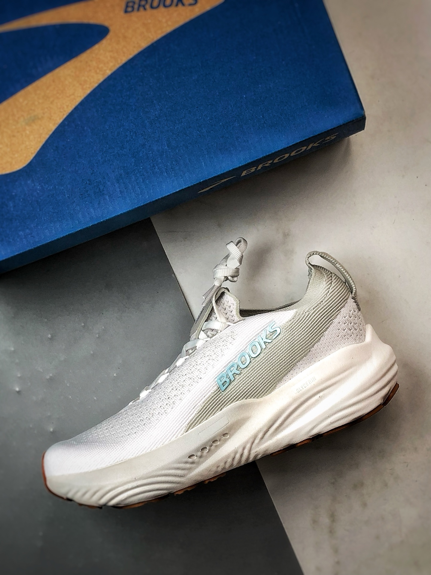 200 Brooks/布鲁克斯 Glycerin StealthFit 22 白灰 甘油22代缓震马拉松氮气慢跑鞋